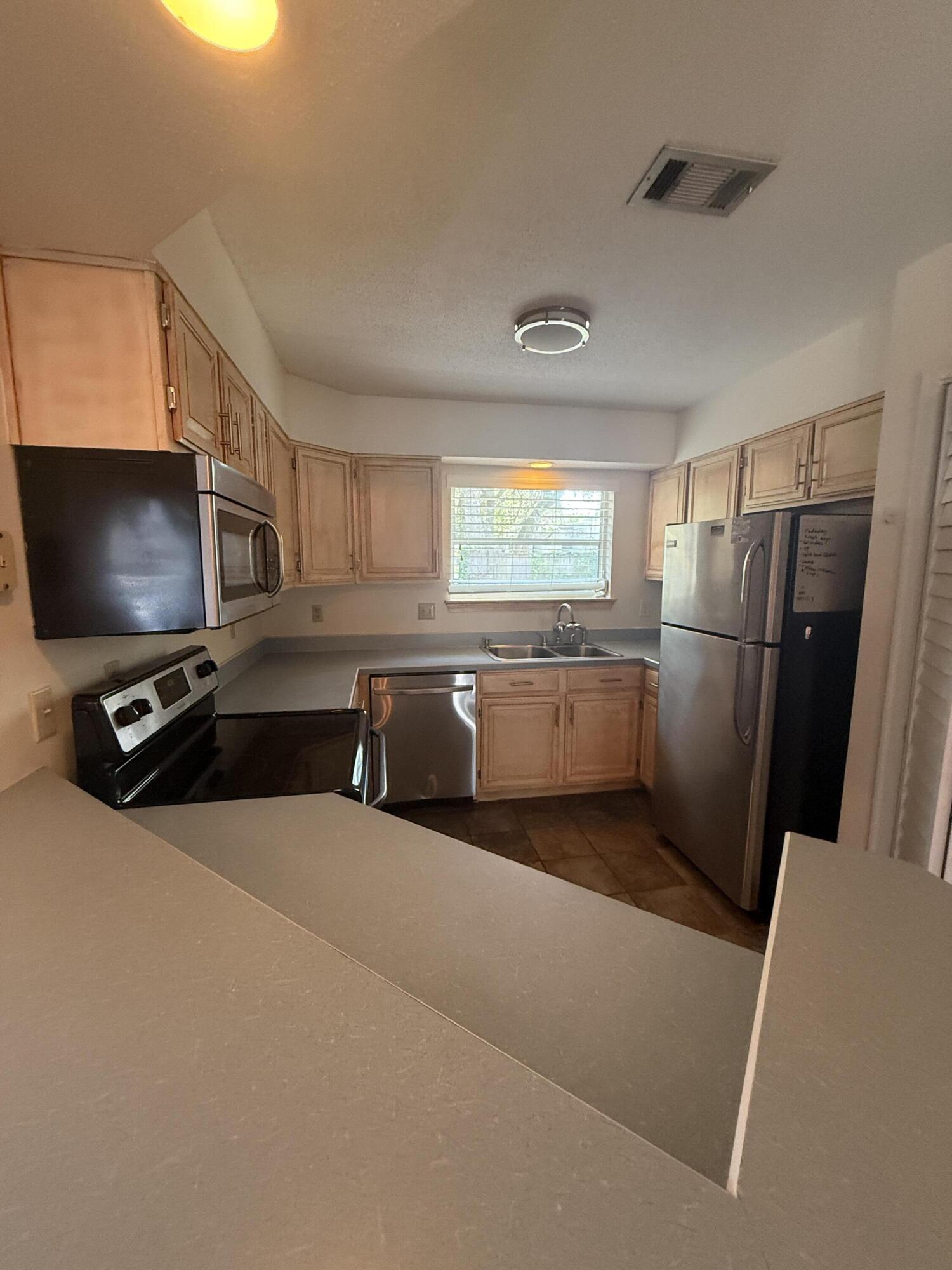 CROSSWINDS LANDING - Residential Lease