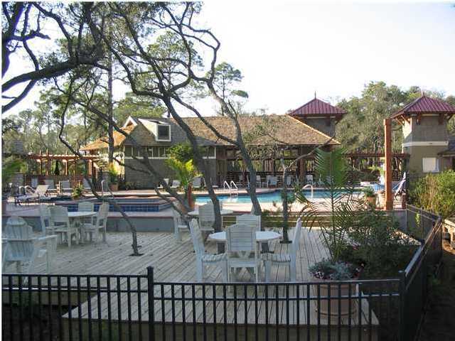 WILD HERON LAKESIDE LODGE - Residential