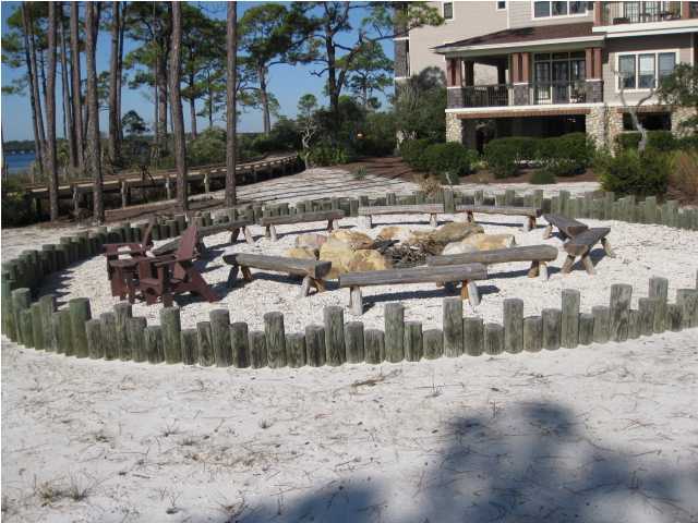 WILD HERON LAKESIDE LODGE - Residential