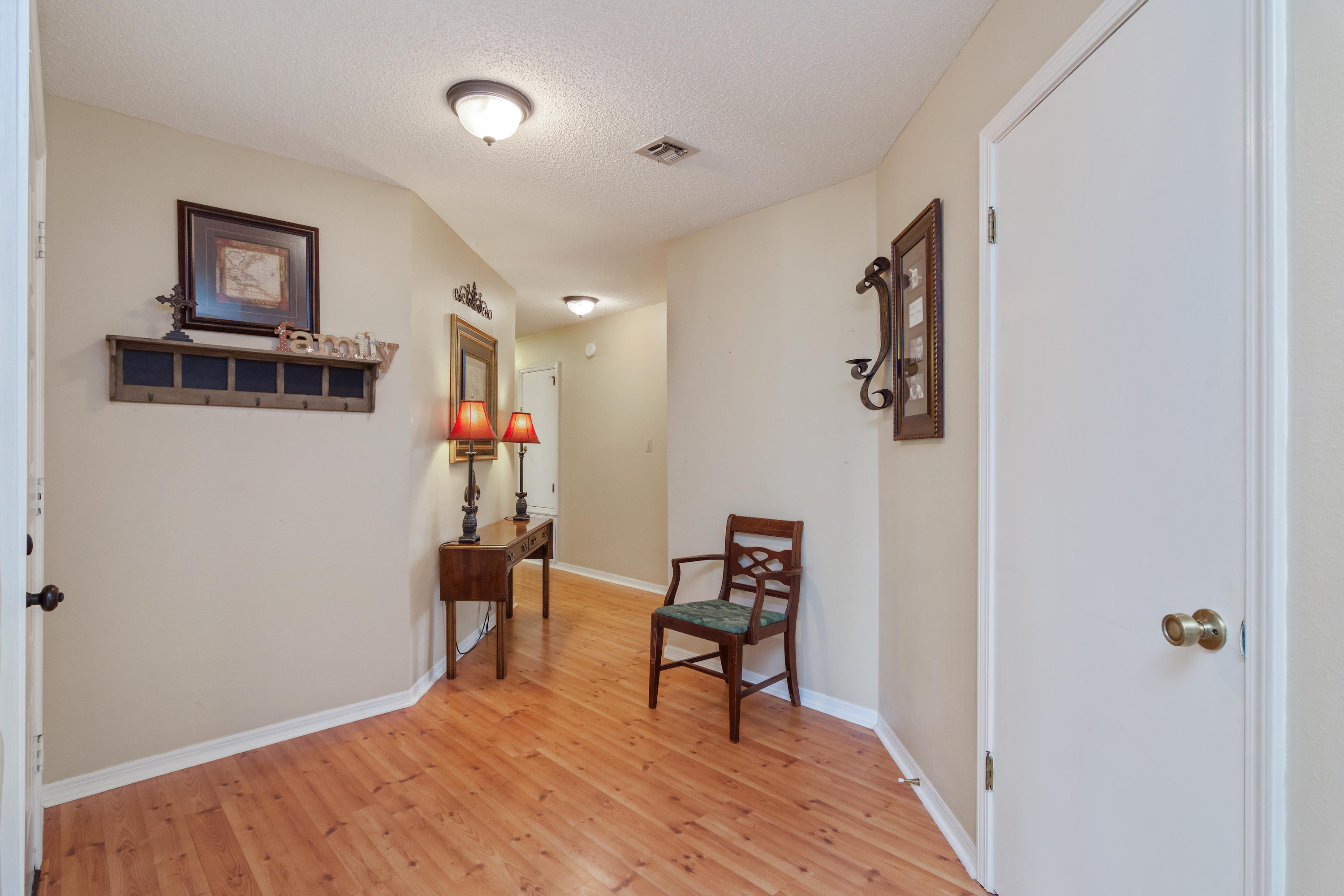 COUNTRY CLUB ESTATES 1 OF CRESTVIEW - Residential