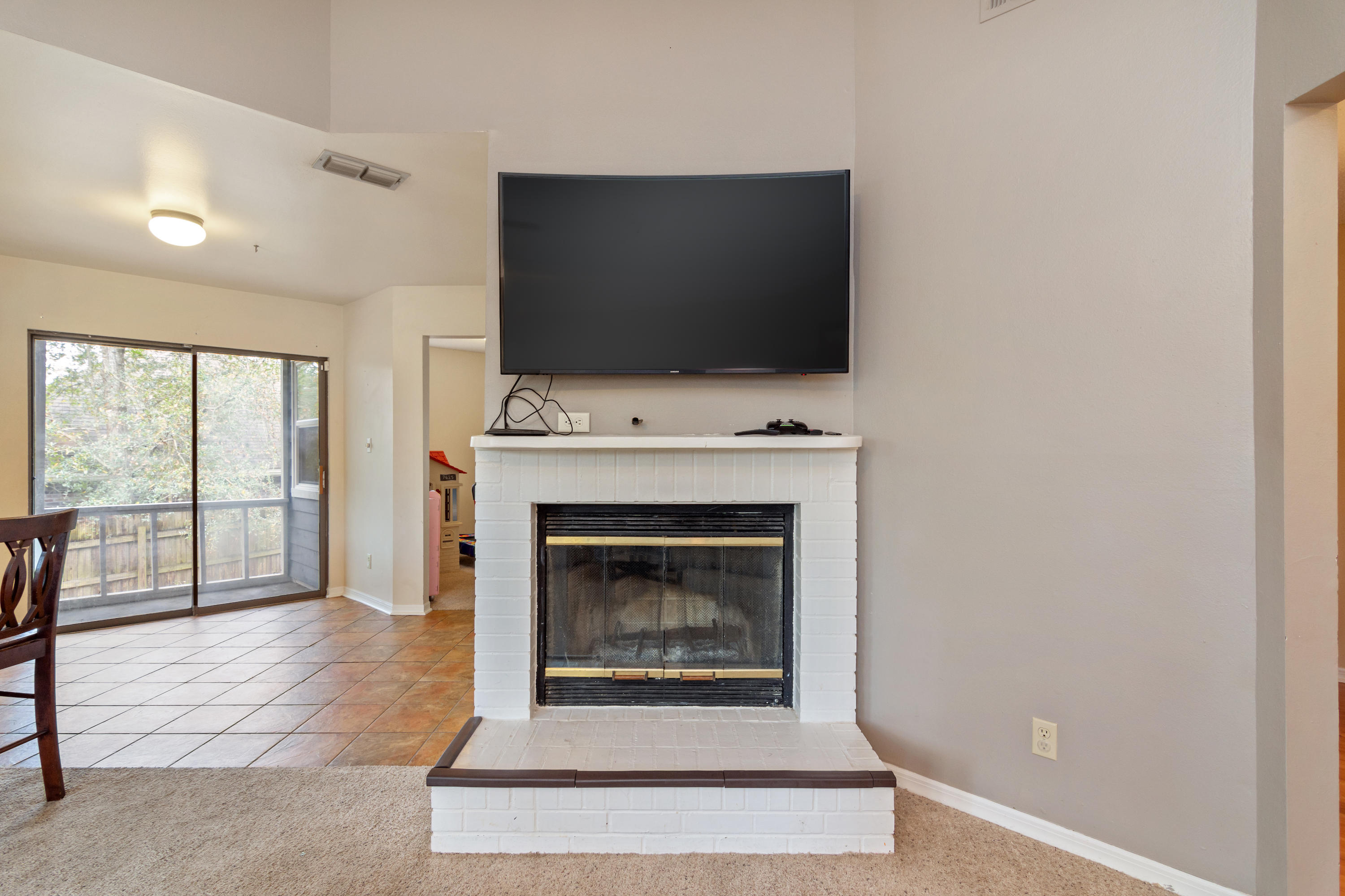 COUNTRY CLUB ESTATES 1 OF CRESTVIEW - Residential