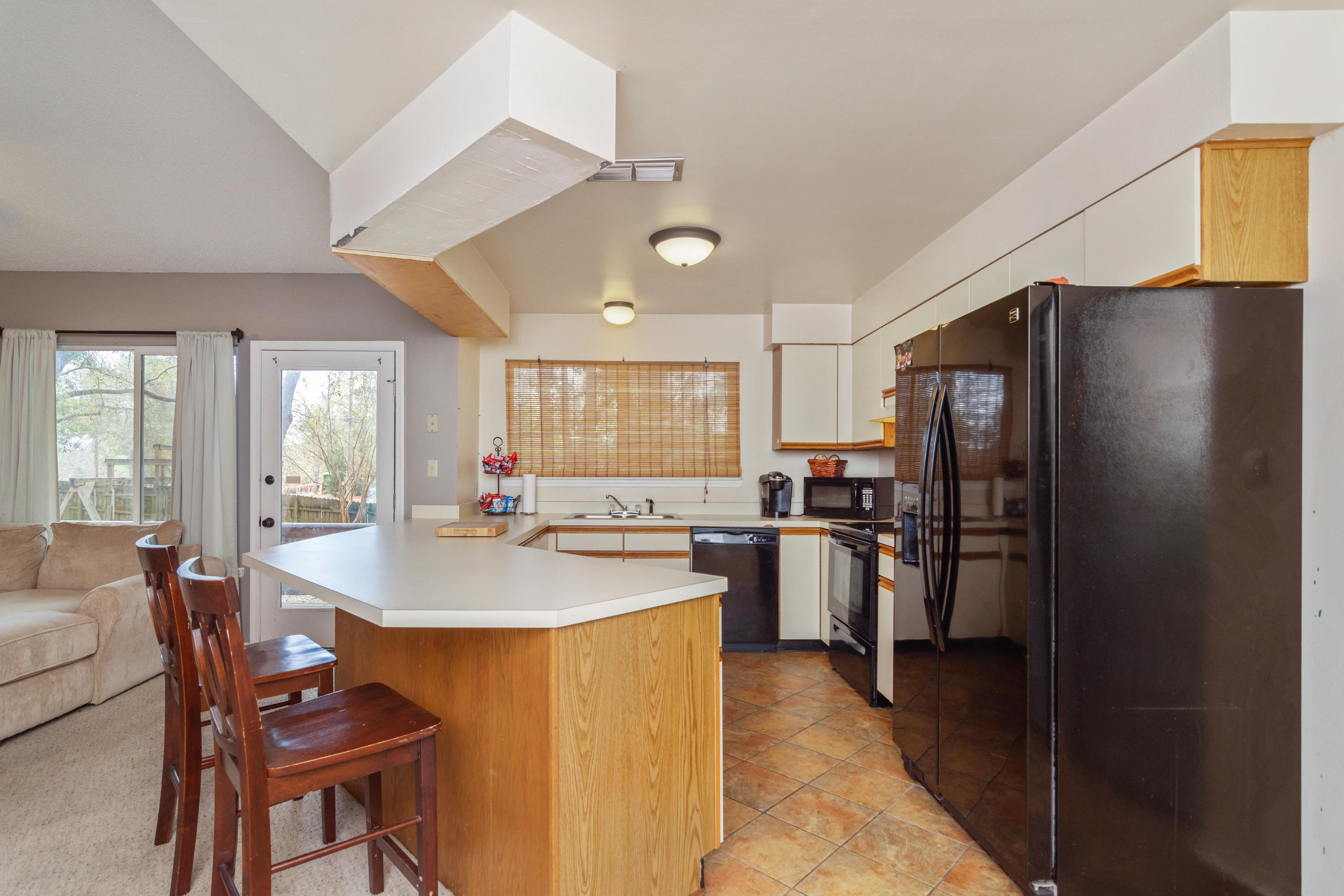 COUNTRY CLUB ESTATES 1 OF CRESTVIEW - Residential