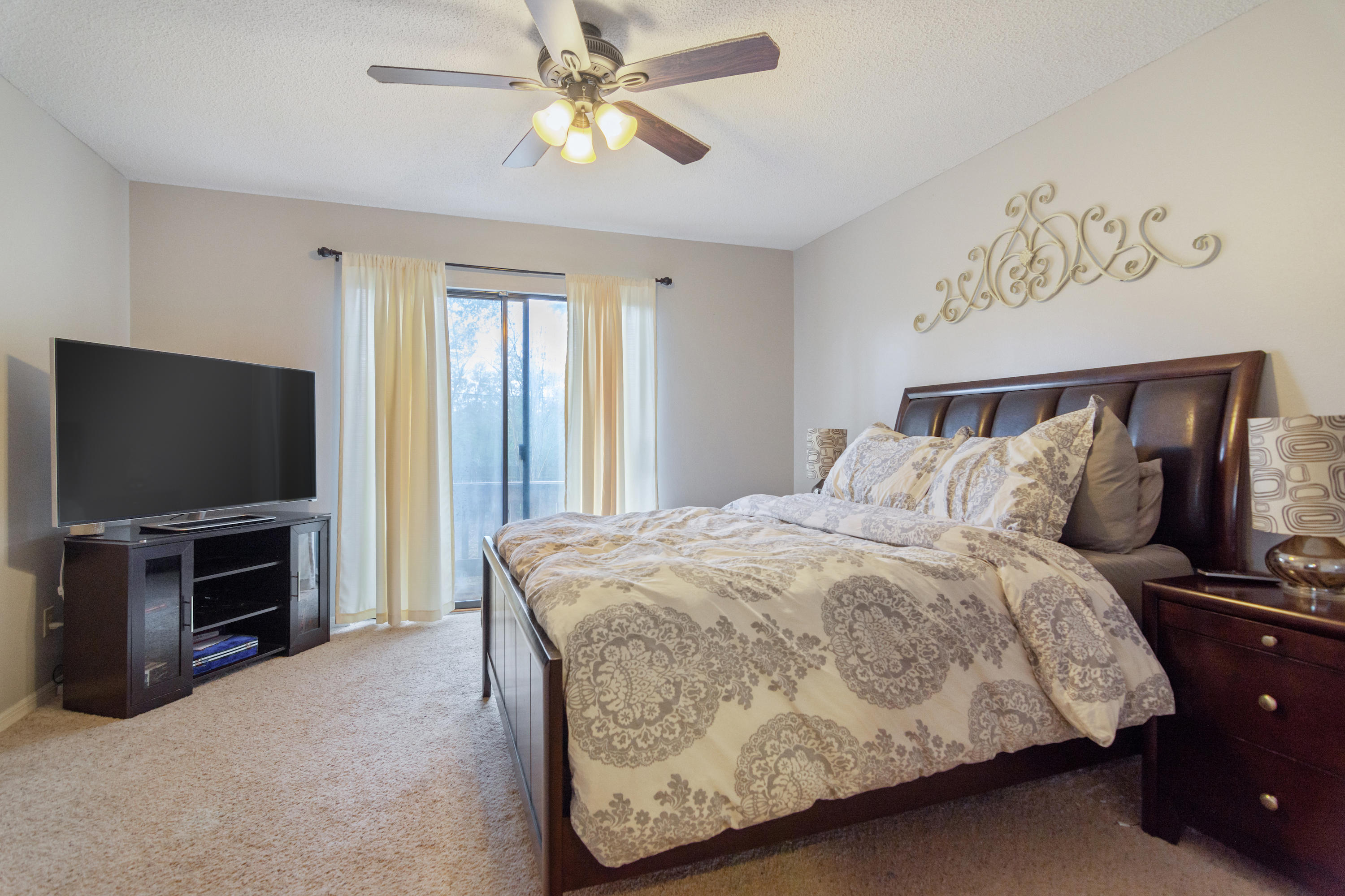 COUNTRY CLUB ESTATES 1 OF CRESTVIEW - Residential