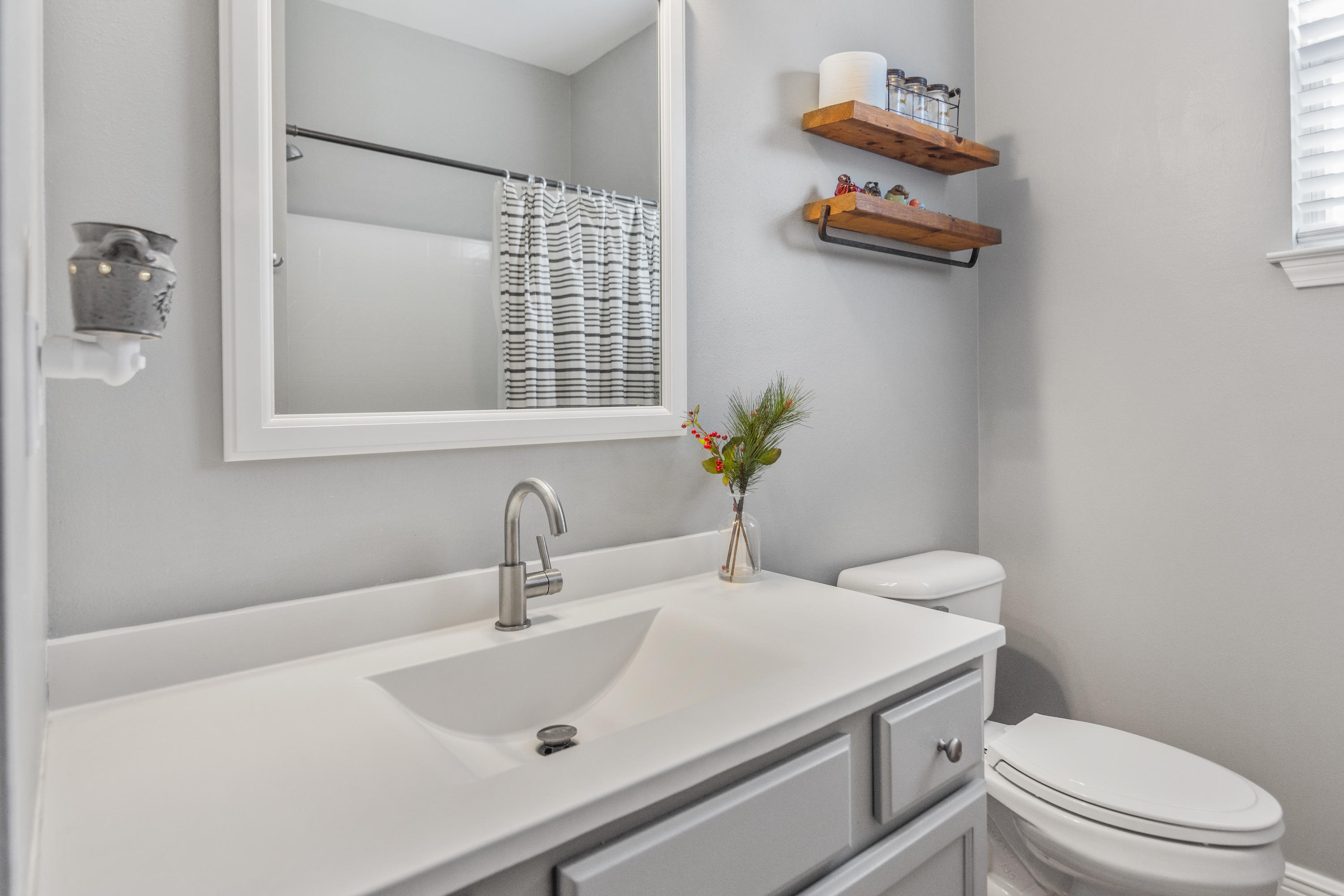 ROLLING RIDGE S/DLOT 19 - Residential