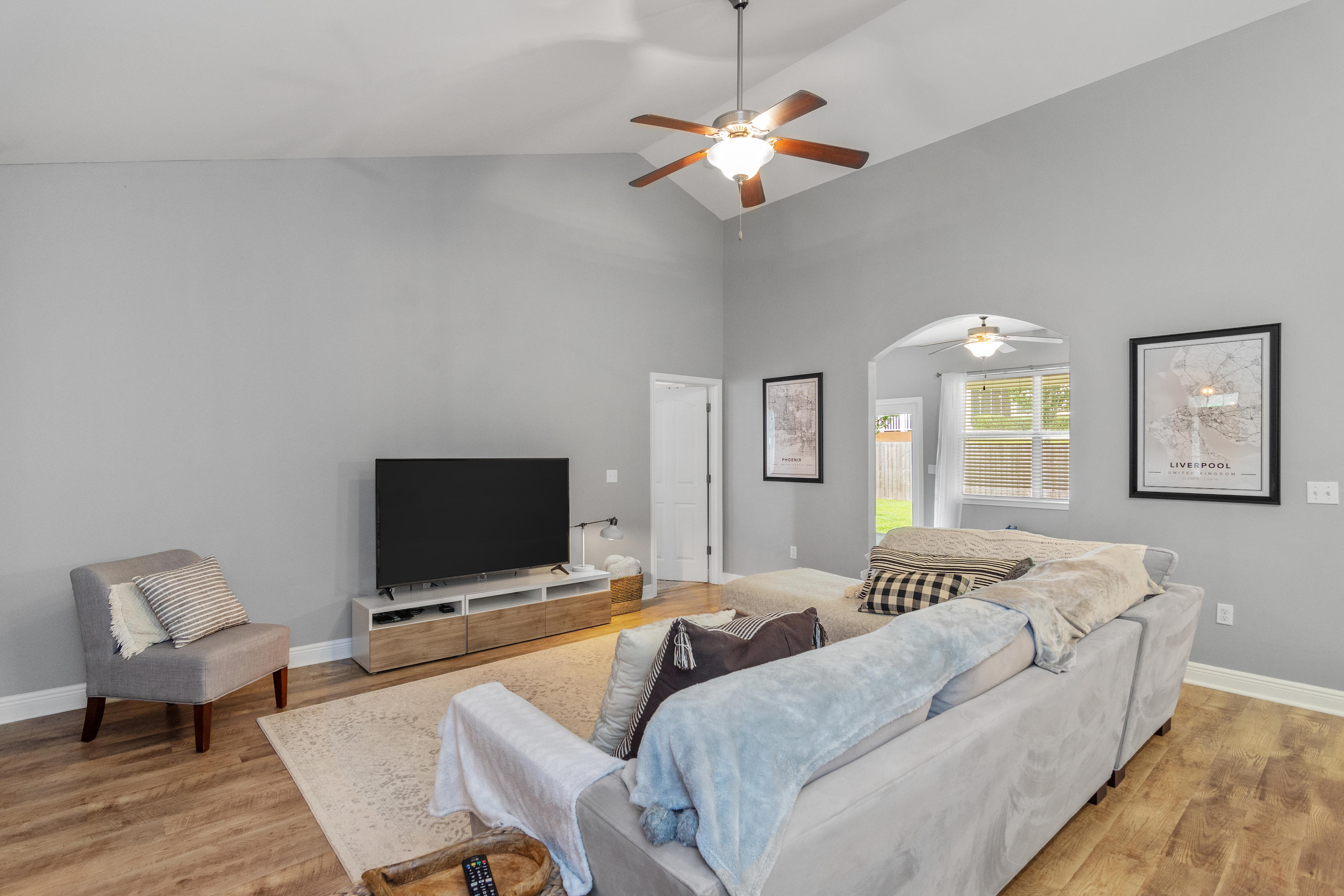 ROLLING RIDGE S/DLOT 19 - Residential