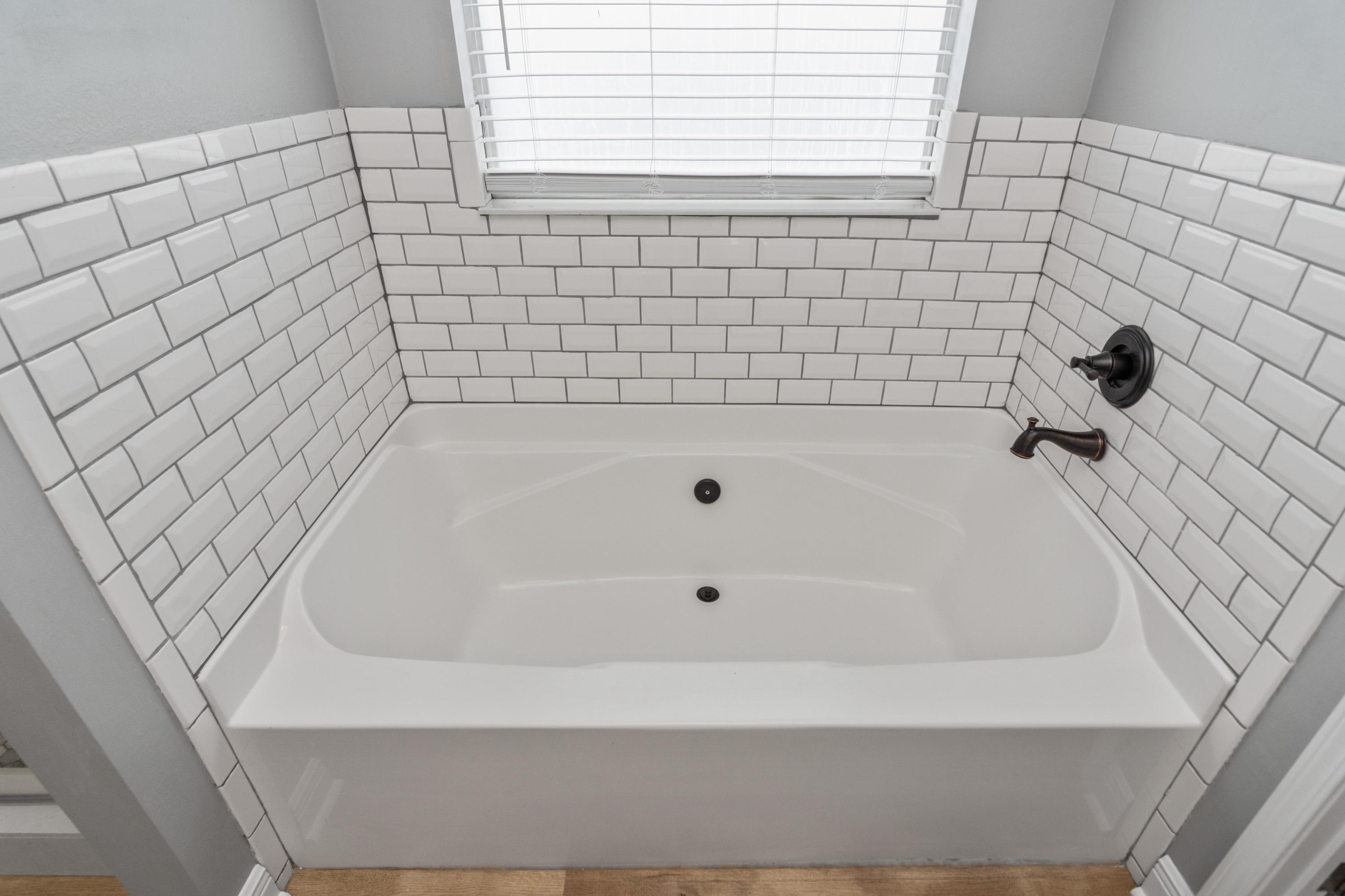 ROLLING RIDGE S/DLOT 19 - Residential