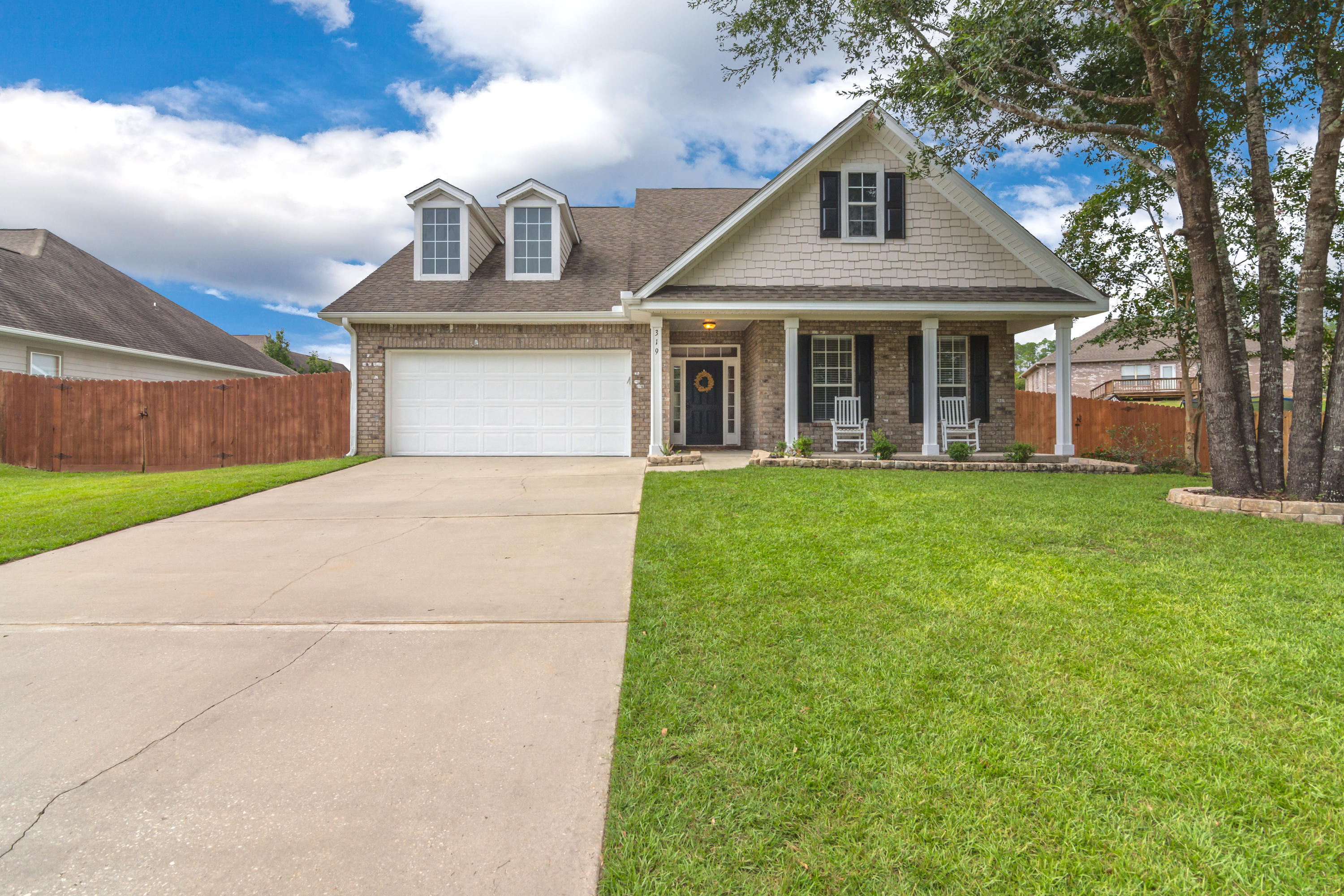 ROLLING RIDGE S/DLOT 19 - Residential