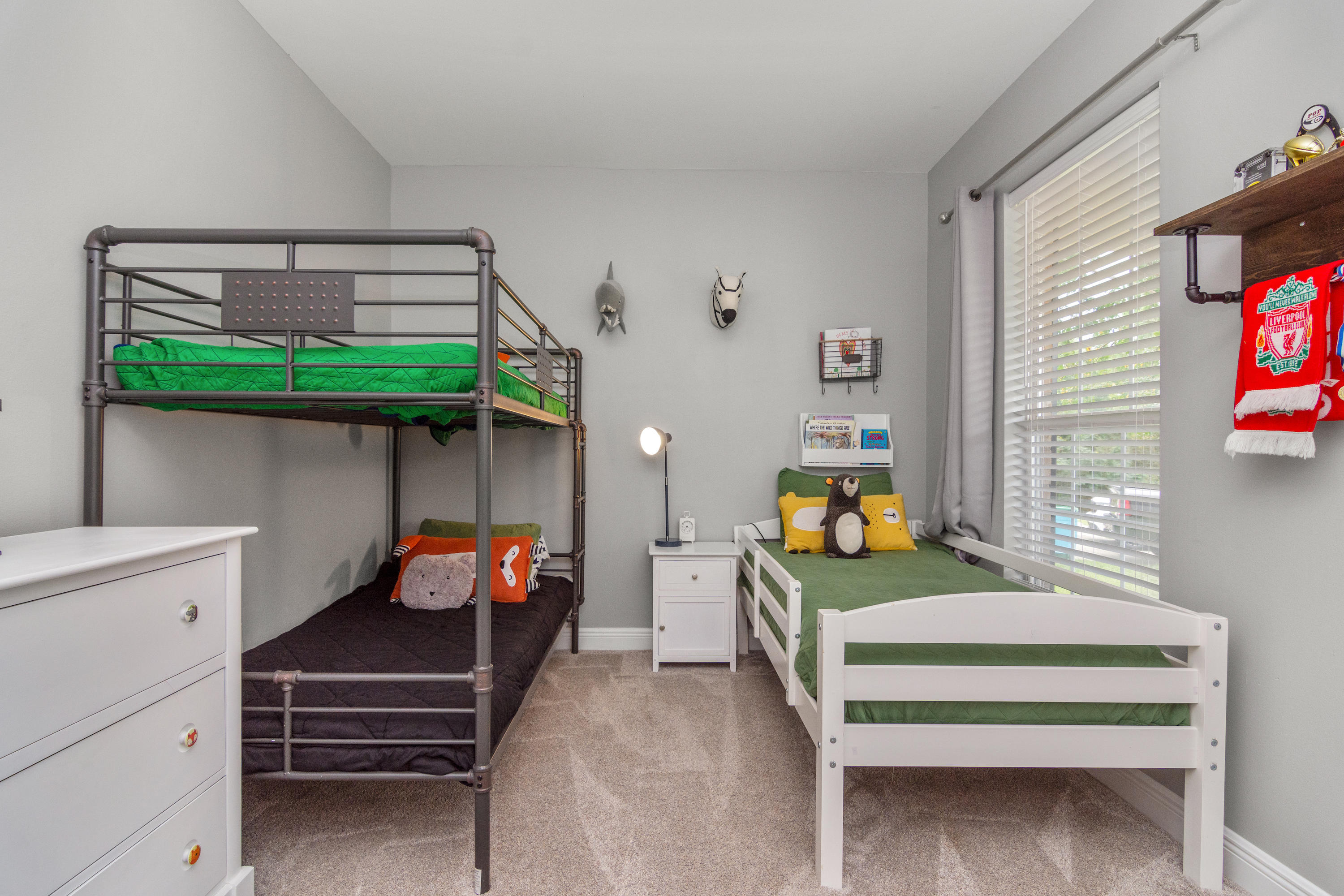 ROLLING RIDGE S/DLOT 19 - Residential