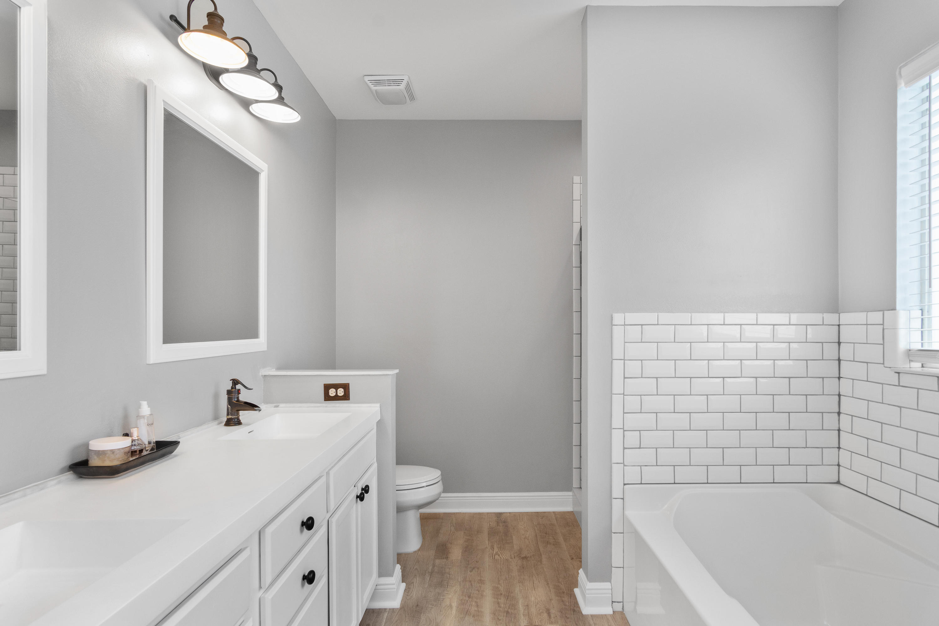 ROLLING RIDGE S/DLOT 19 - Residential