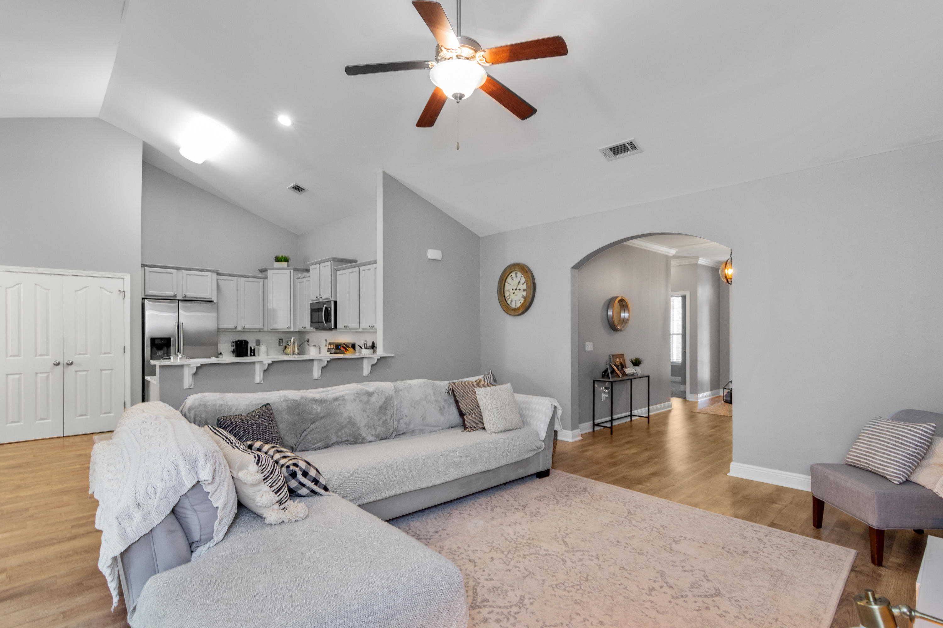 ROLLING RIDGE S/DLOT 19 - Residential