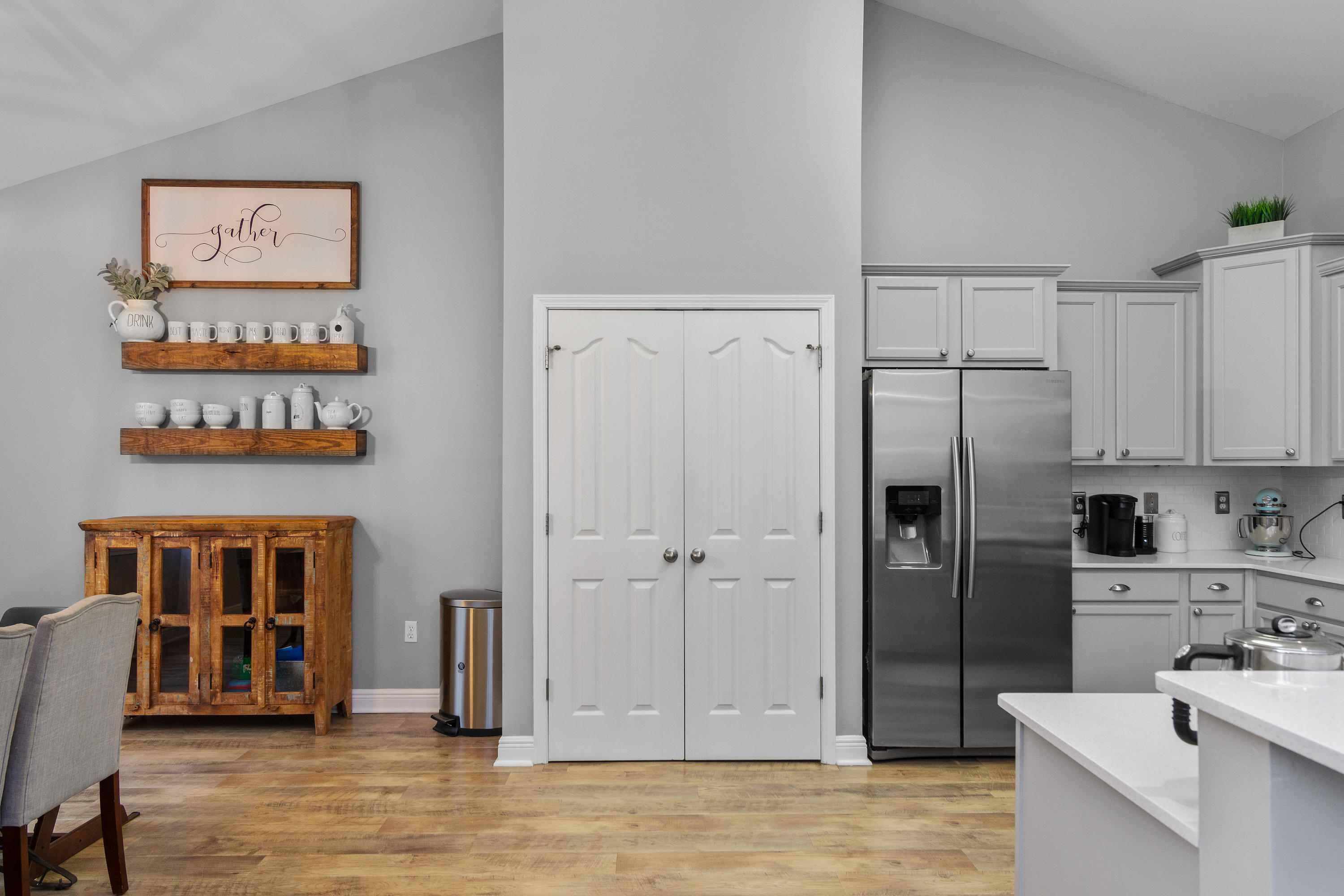 ROLLING RIDGE S/DLOT 19 - Residential