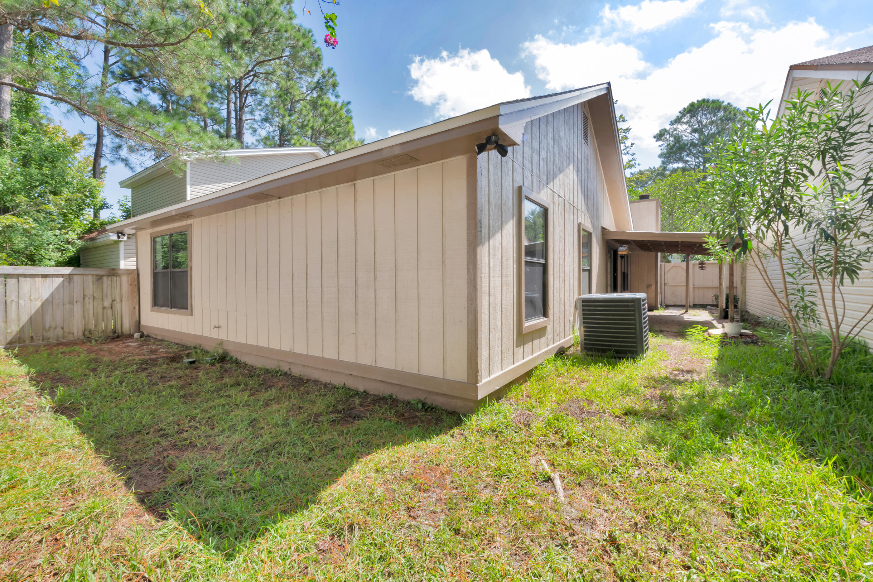 HIDDEN TRAILS PH 1 - Residential