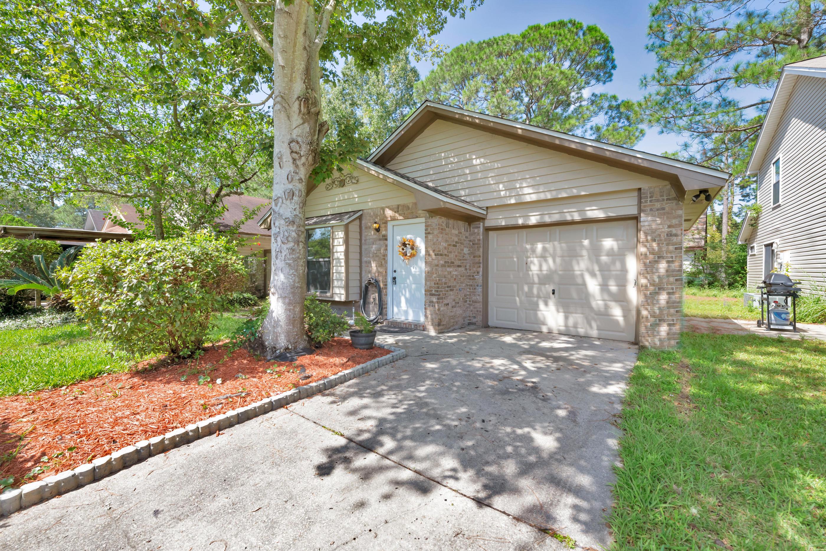 HIDDEN TRAILS PH 1 - Residential