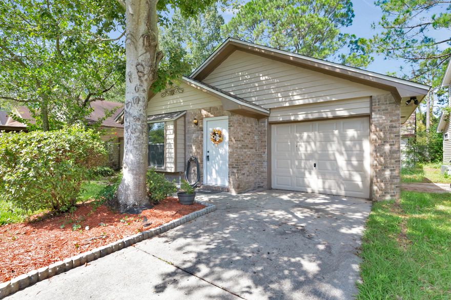 Are you ready for your buyers to find that perfect home? Look no further!  

Showings start September 7th 2020

This property has tons of great features with amazing renovations to make your client feel right at home.  This home is a excellent  starter home  in the desired subdivision of Hidden Trails. 

House Features 
3 bedroom/ 2 bathrooms 
New roof 
New windows 
New Flooring 
Freshly painted ceiling, walls, and trim
All cabinets were painted 
New bathroom fixtures 
New kitchen appliances and fixtures  

Home also features a bonus room for storage , office or even a small media room. 

Home has been on termite yearly inspections. 

Very convenient to downtown FWB and both Military bases.