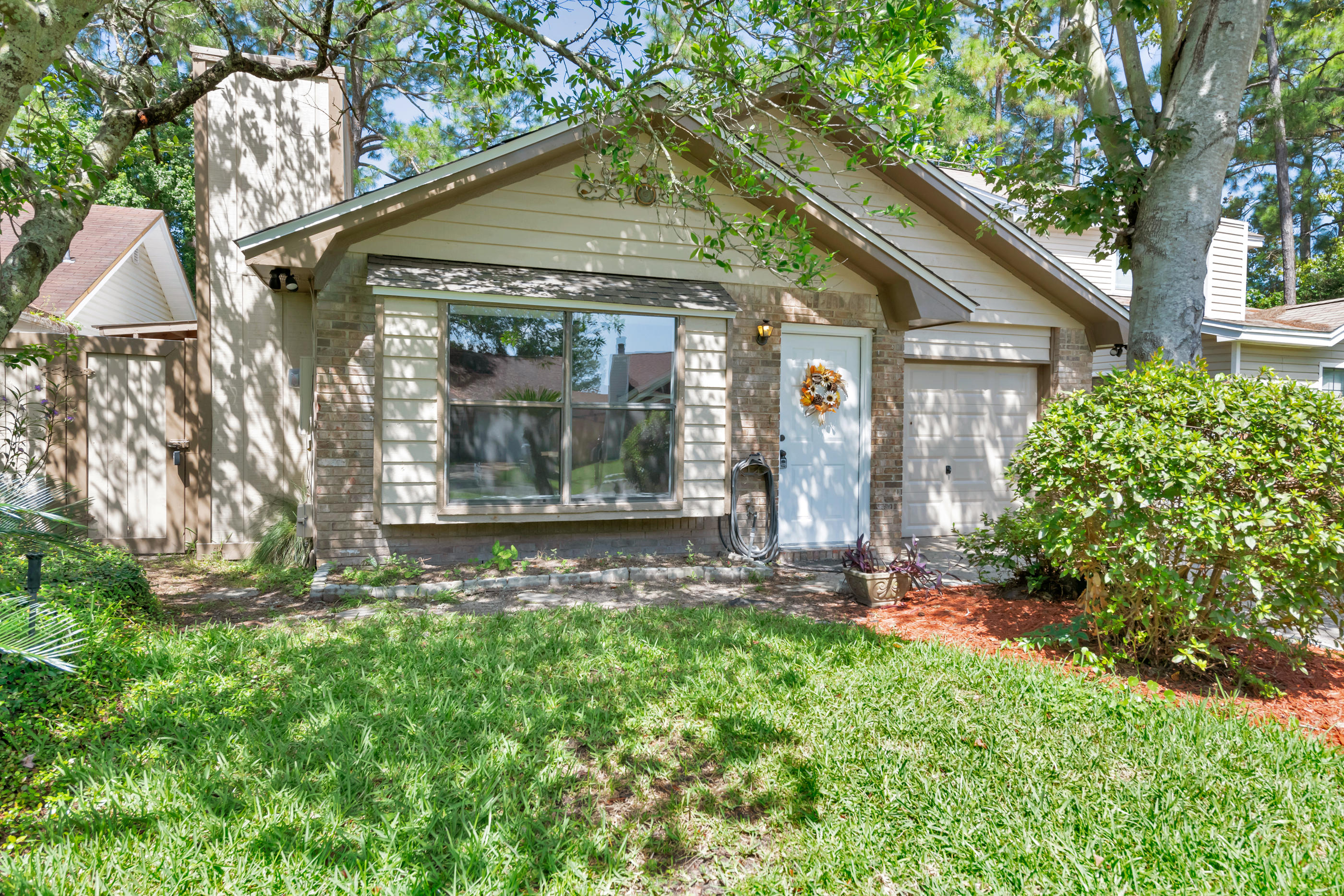 HIDDEN TRAILS PH 1 - Residential