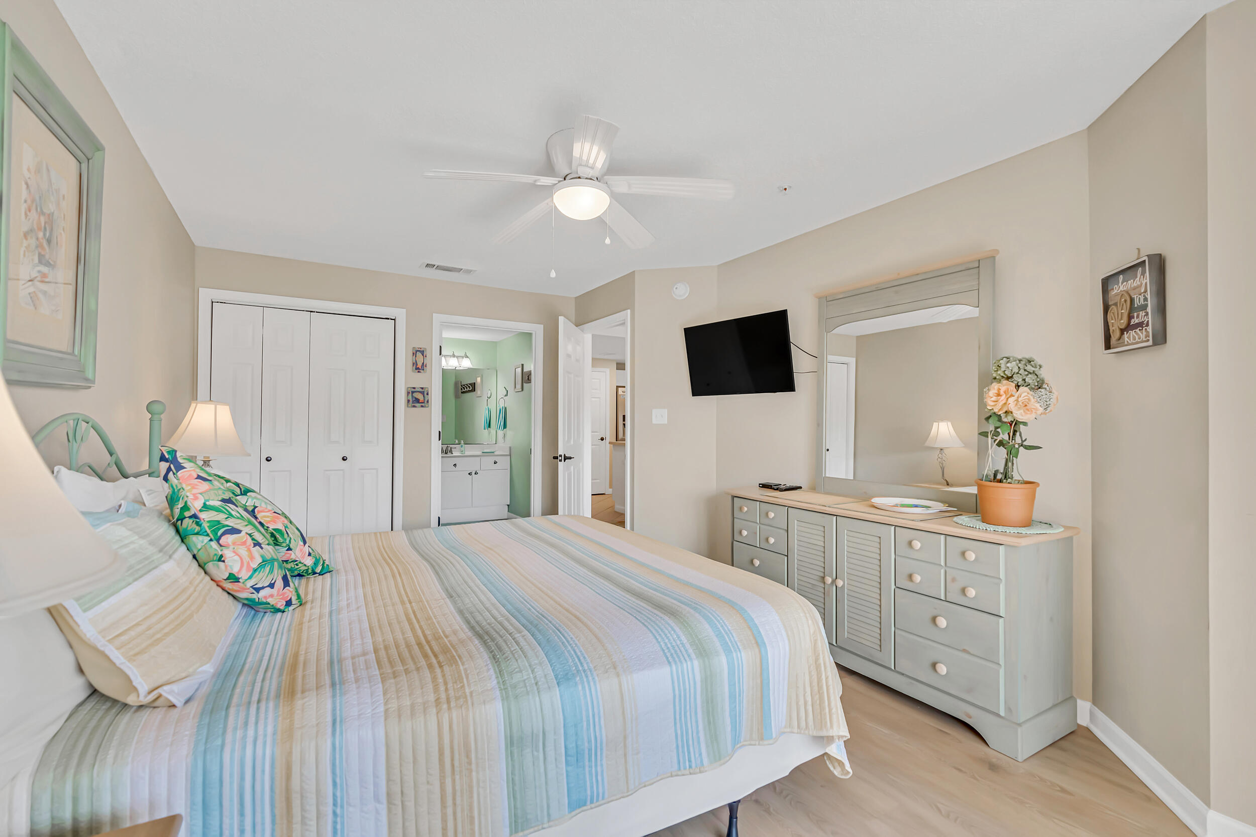 CIBONEY CONDO - Residential