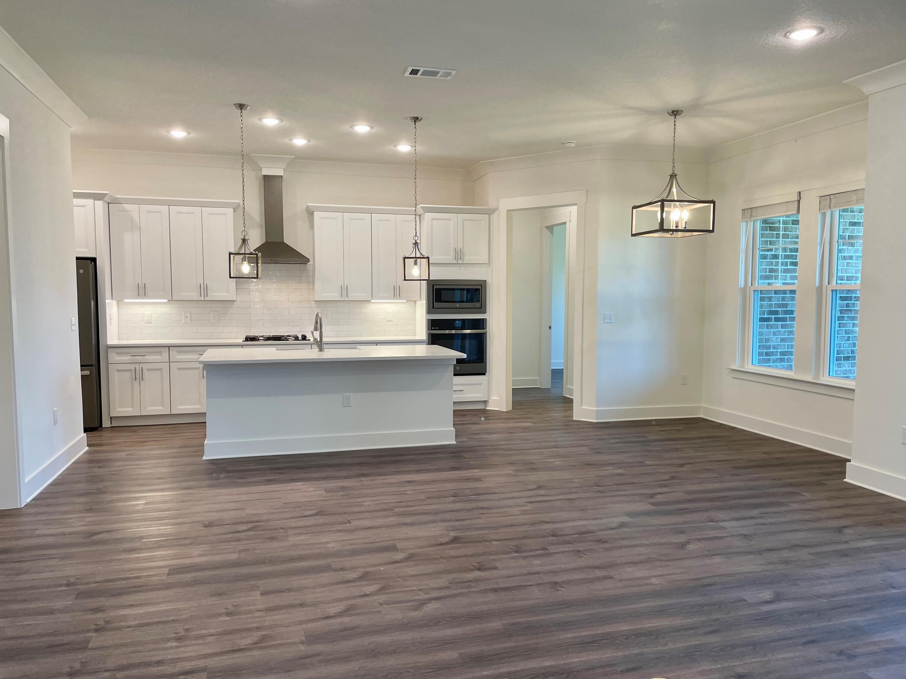 DEER MOSS CREEK - Residential