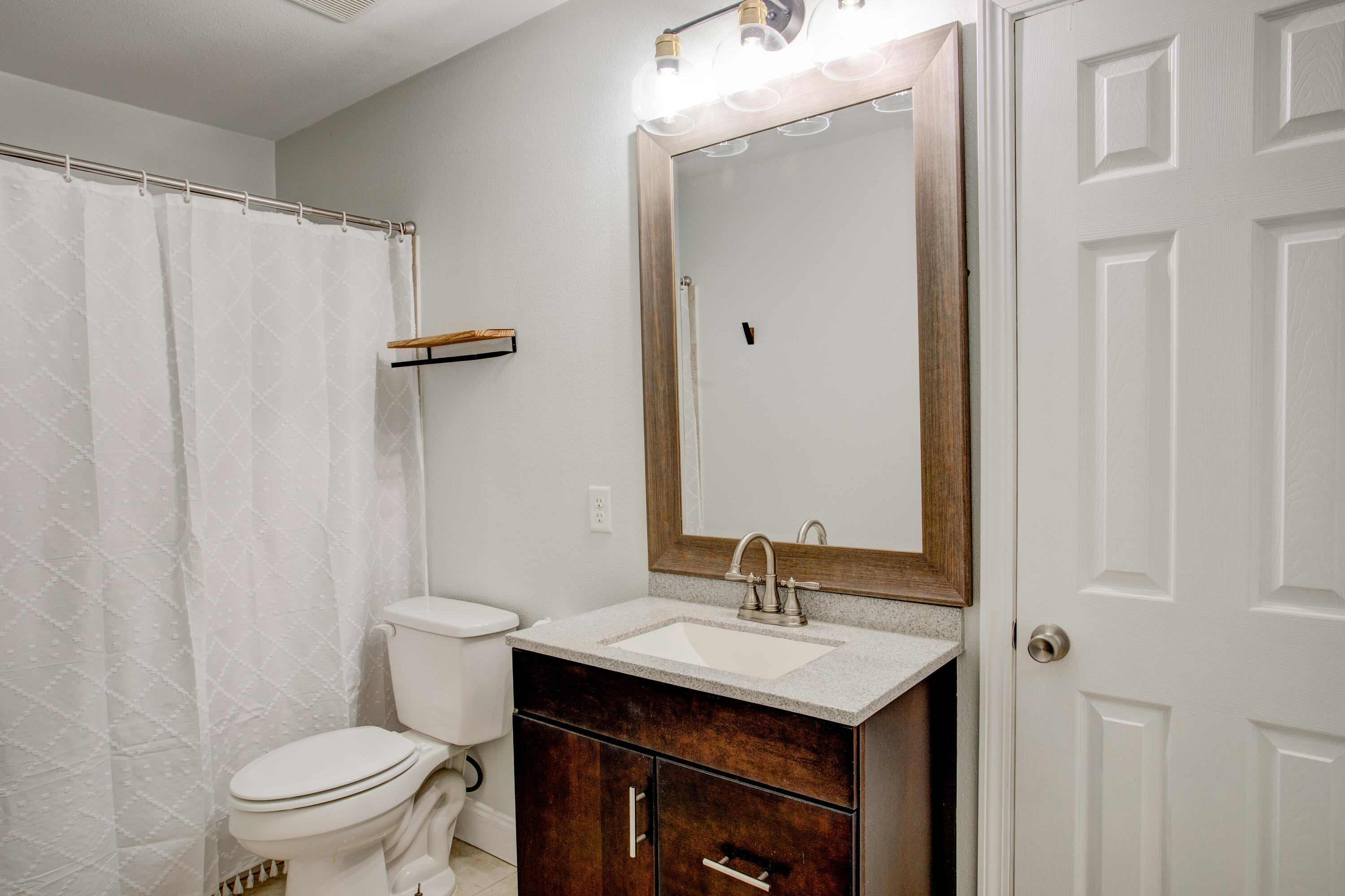 CASA LOMA S/D LOT 20 BLK 4 LESS W 3 FT - Residential