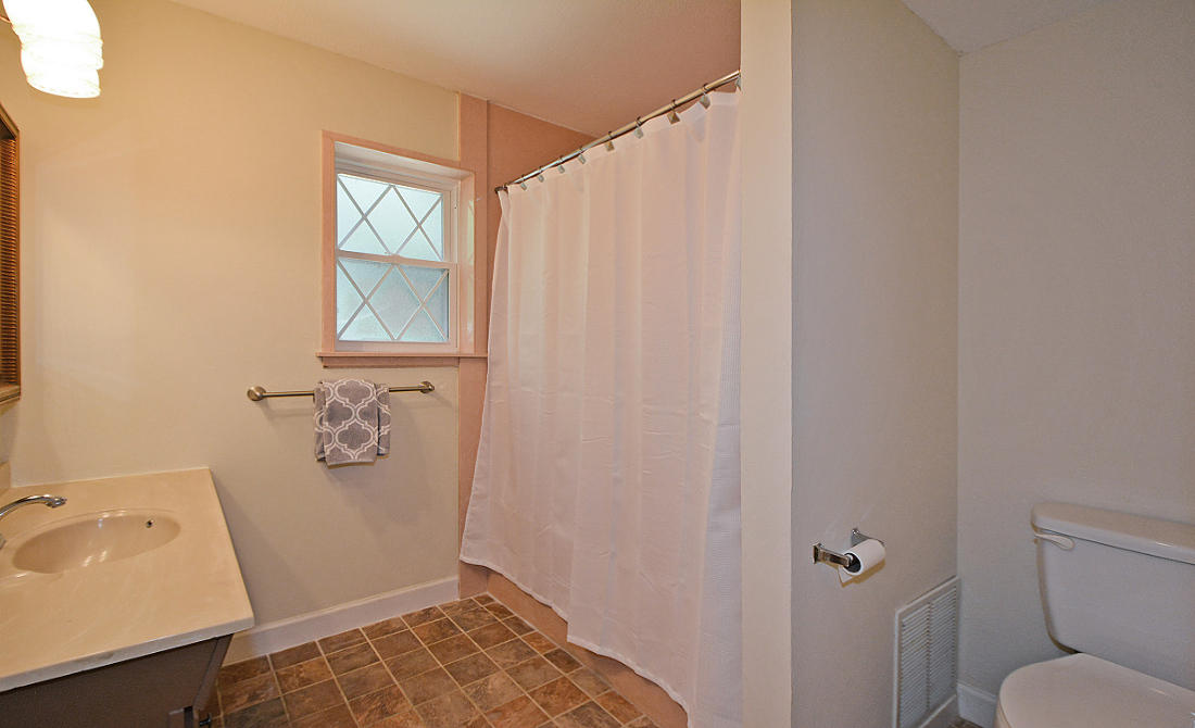 BLUEWATER BAY VILLAGE 1B - Residential