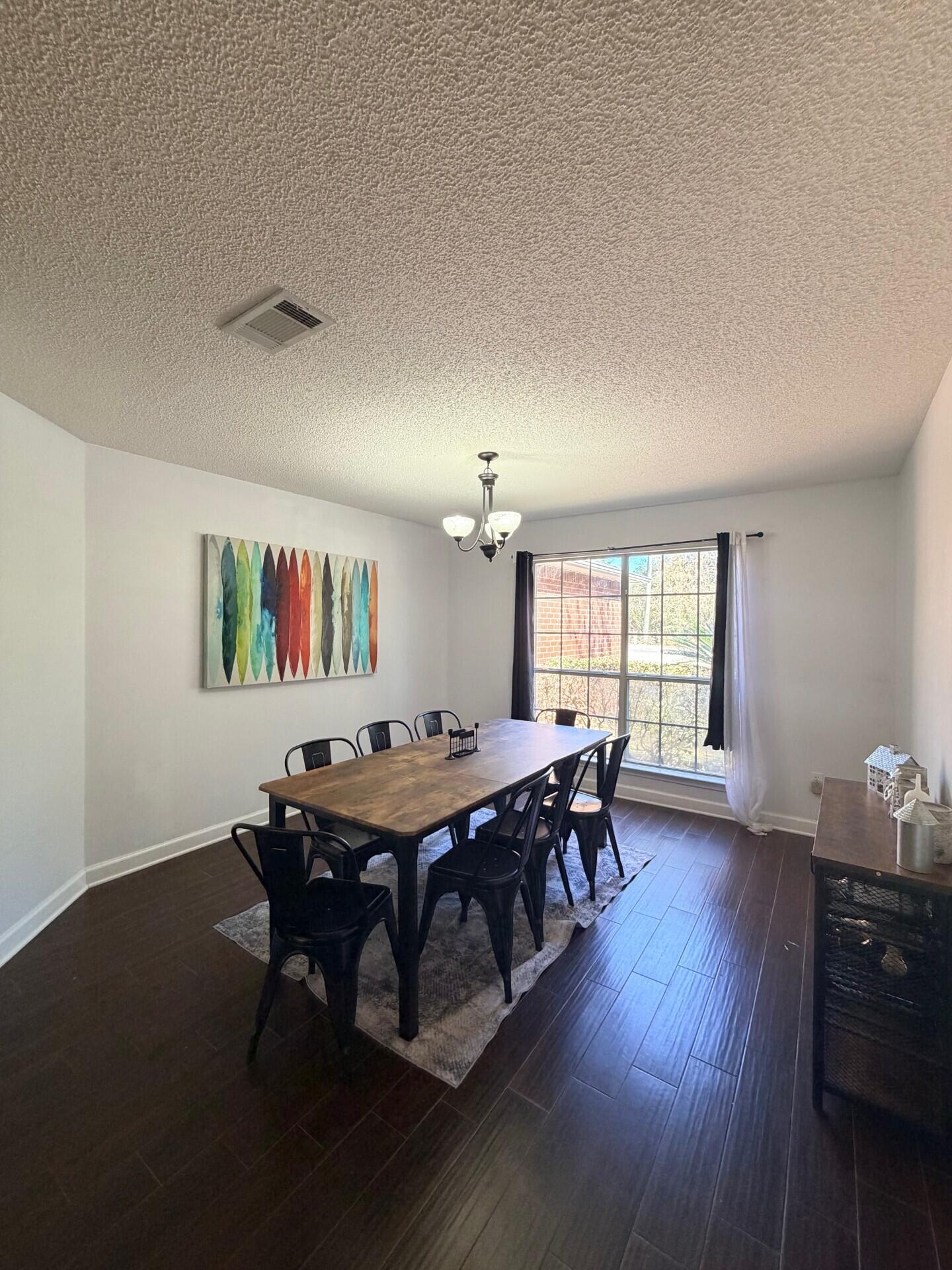 NORTHVIEW ESTATES 6TH ADDN - Residential Lease