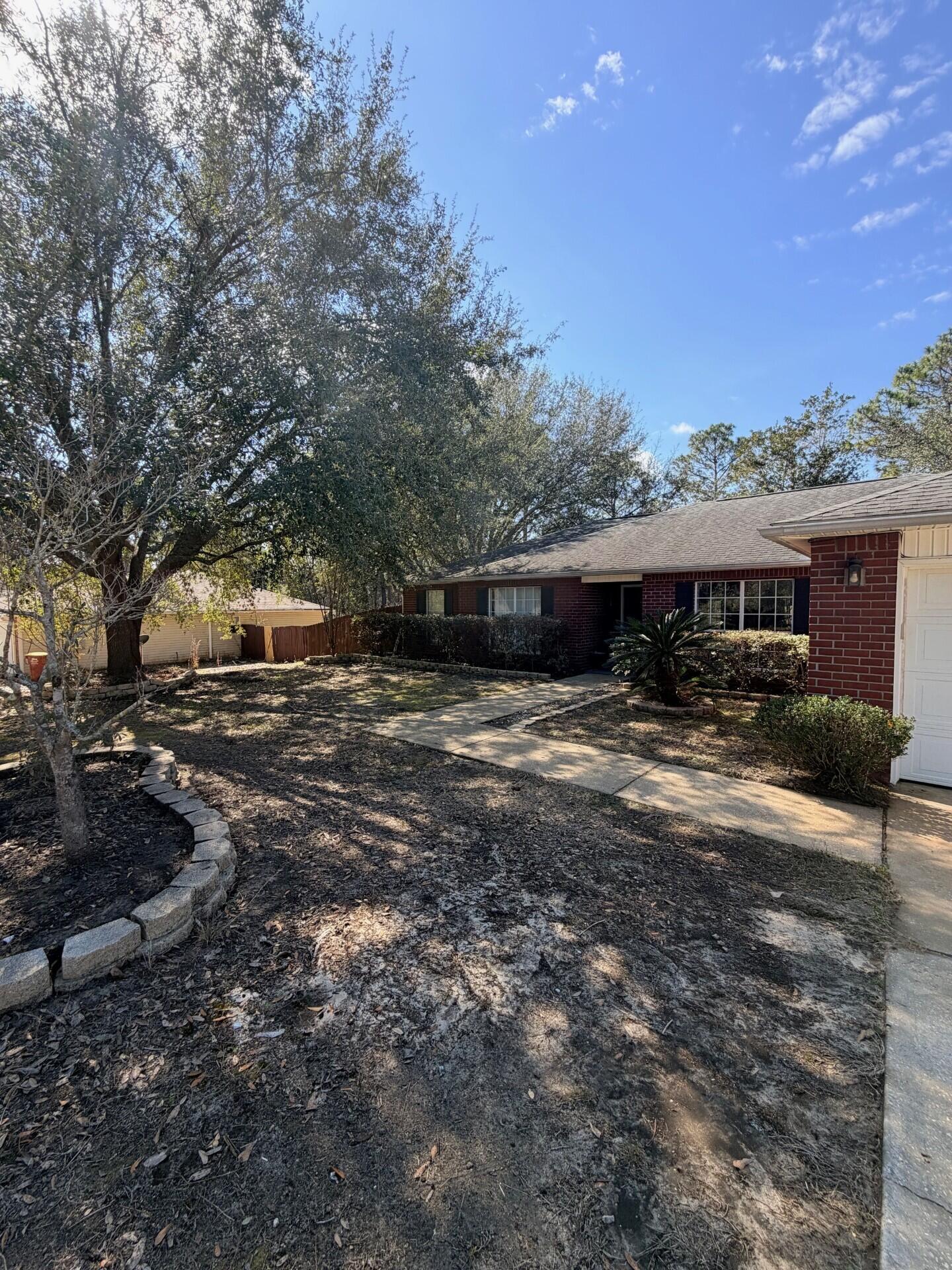 NORTHVIEW ESTATES 6TH ADDN - Residential Lease