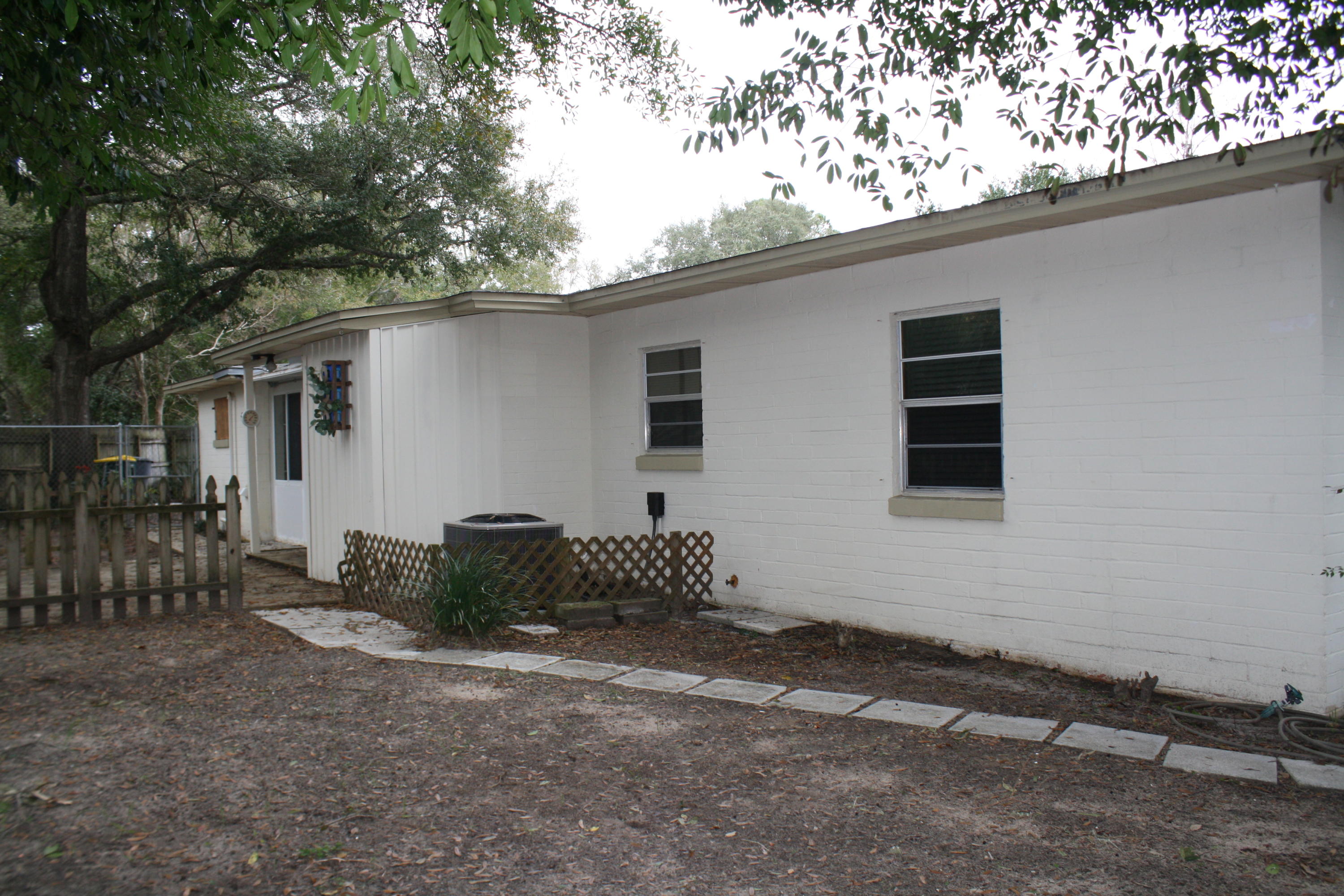 ELLIOTT PT - Residential