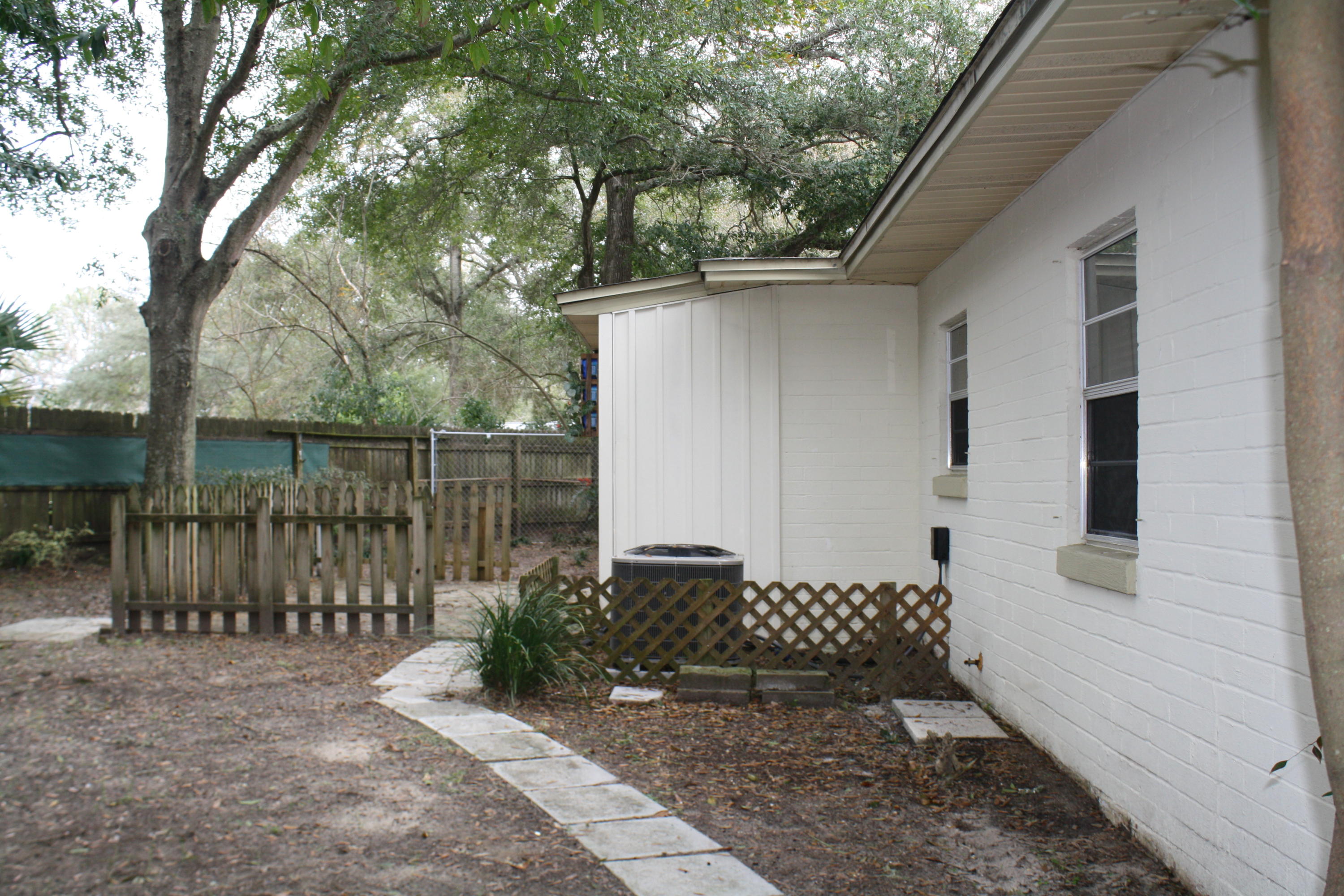 ELLIOTT PT - Residential