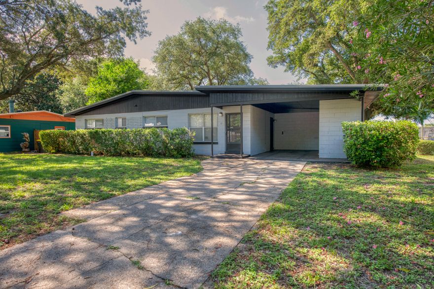 Wonderfully maintained concrete block home with Metal Roof that sits on a shaded QUARTER ACRE LOT! This home offers significant potential in a great location close to Downtown Fort Walton Beach and within minutes of the beautiful Emerald Beaches. Featuring 3 bedrooms, 2 baths, and an expansive Florida Room. The living room has great space with tons of sunlight from large windows and Florida Room. Enclosed Florida Room that can be used as Flex Space while the huge family room at the back of the house makes for a great TV/ fun room. This home is in great condition and an ideal opportunity for investors. Don't miss out, this is a wonderful opportunity at a great value. Call us today to schedule your viewing!