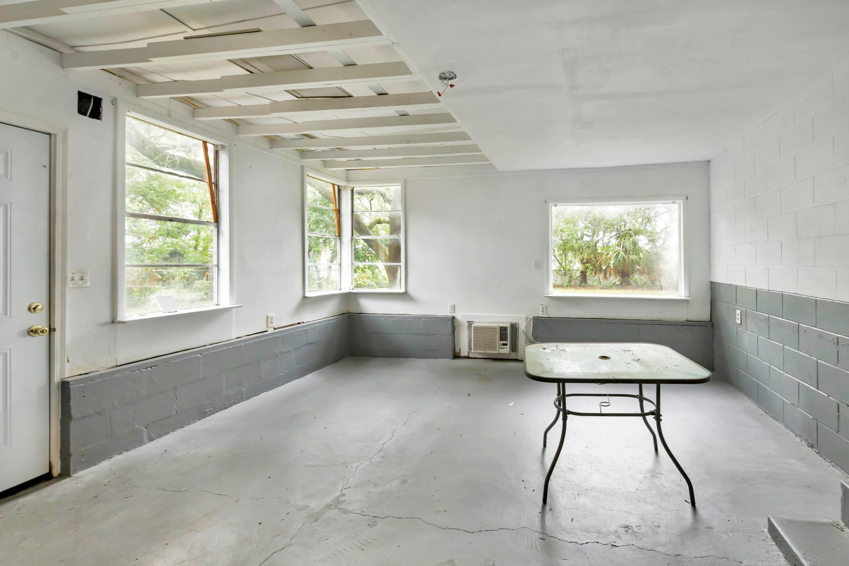 SEABREEZE 1ST ADDN - Residential