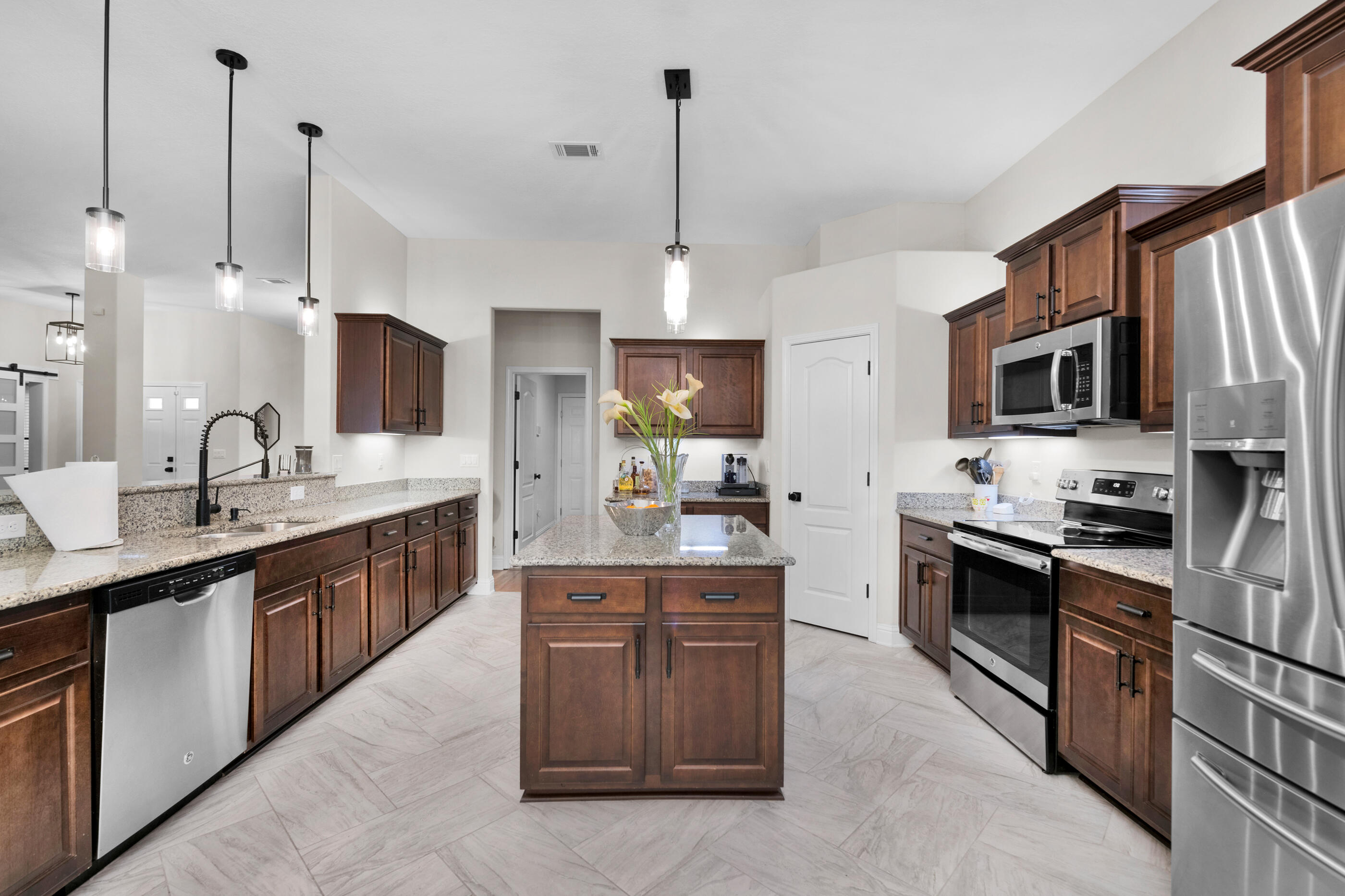 HOLLEY BY THE SEA - Residential