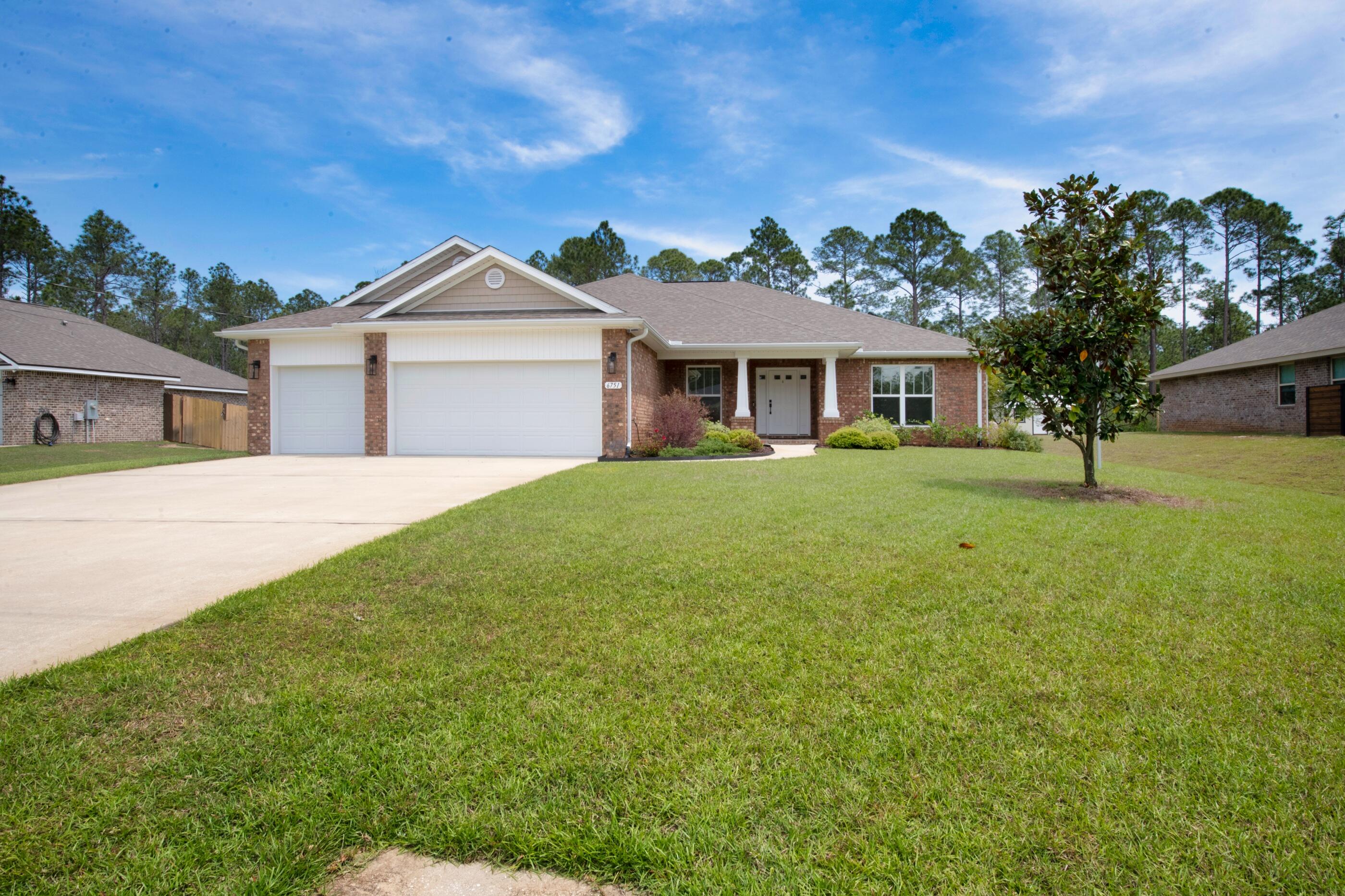 HOLLEY BY THE SEA - Residential