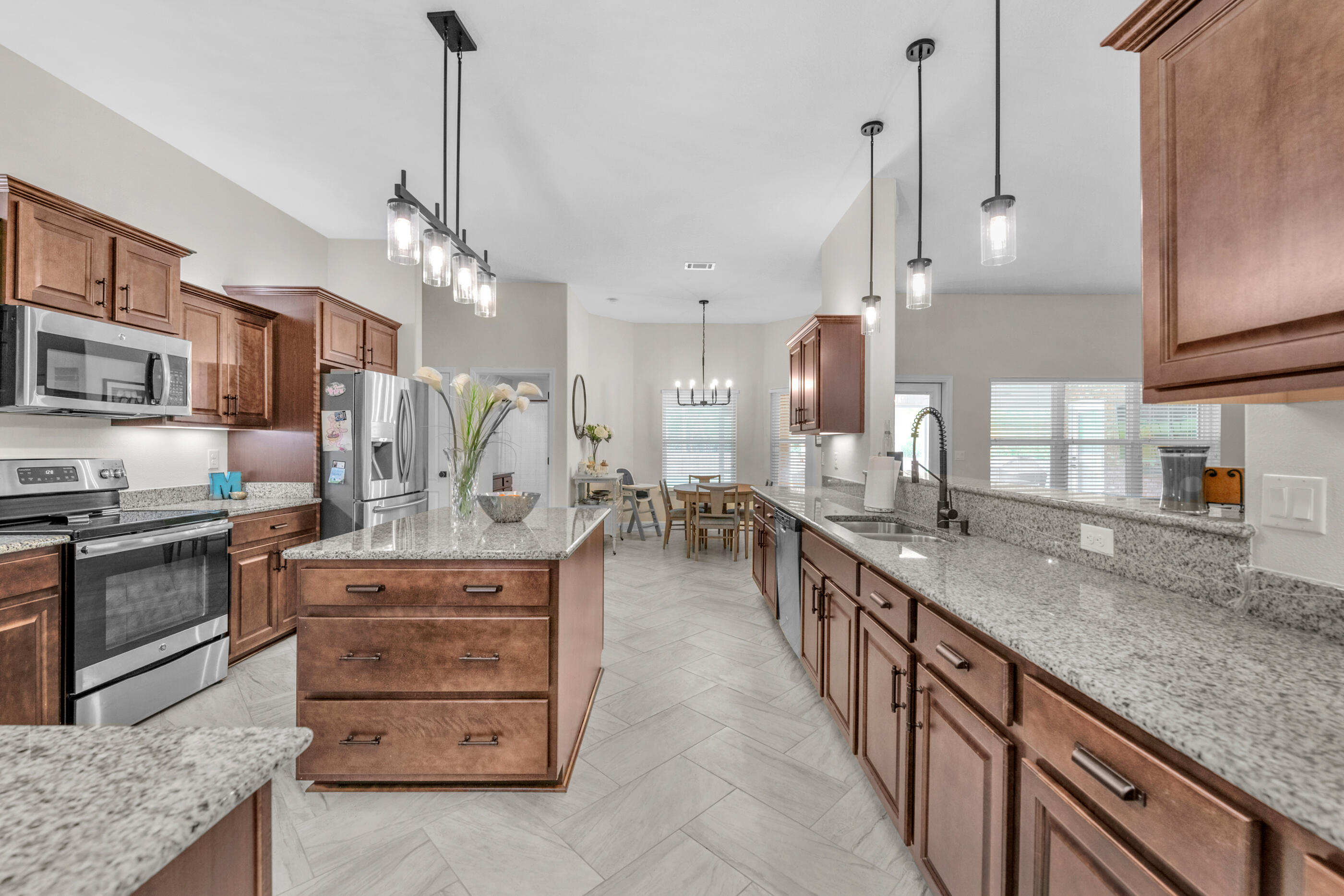 HOLLEY BY THE SEA - Residential