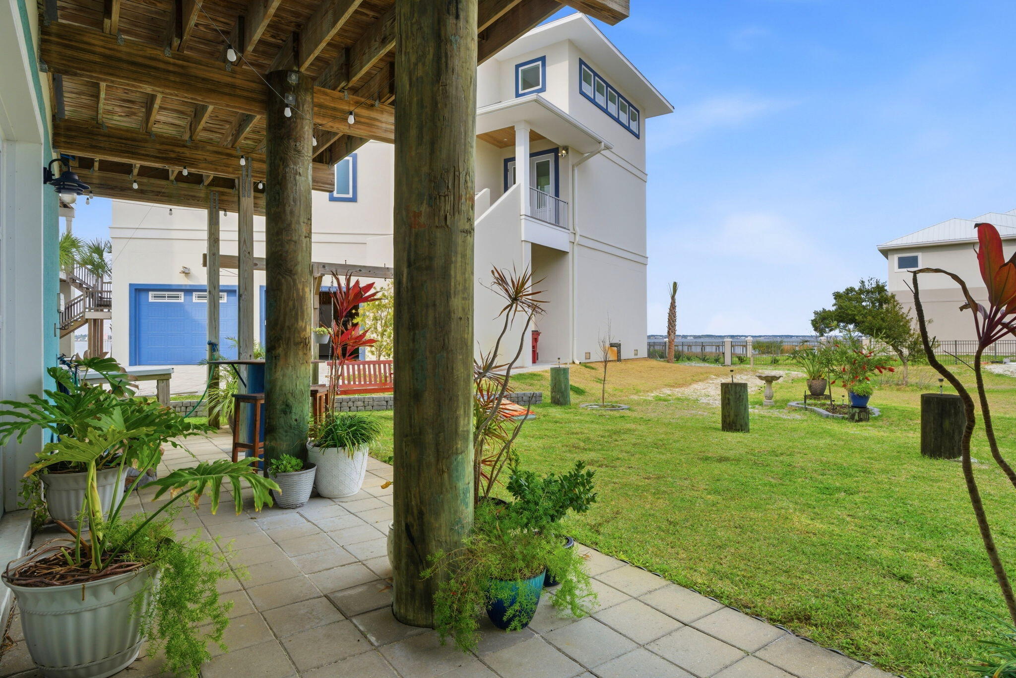 CARIBBEAN ISLES - Residential