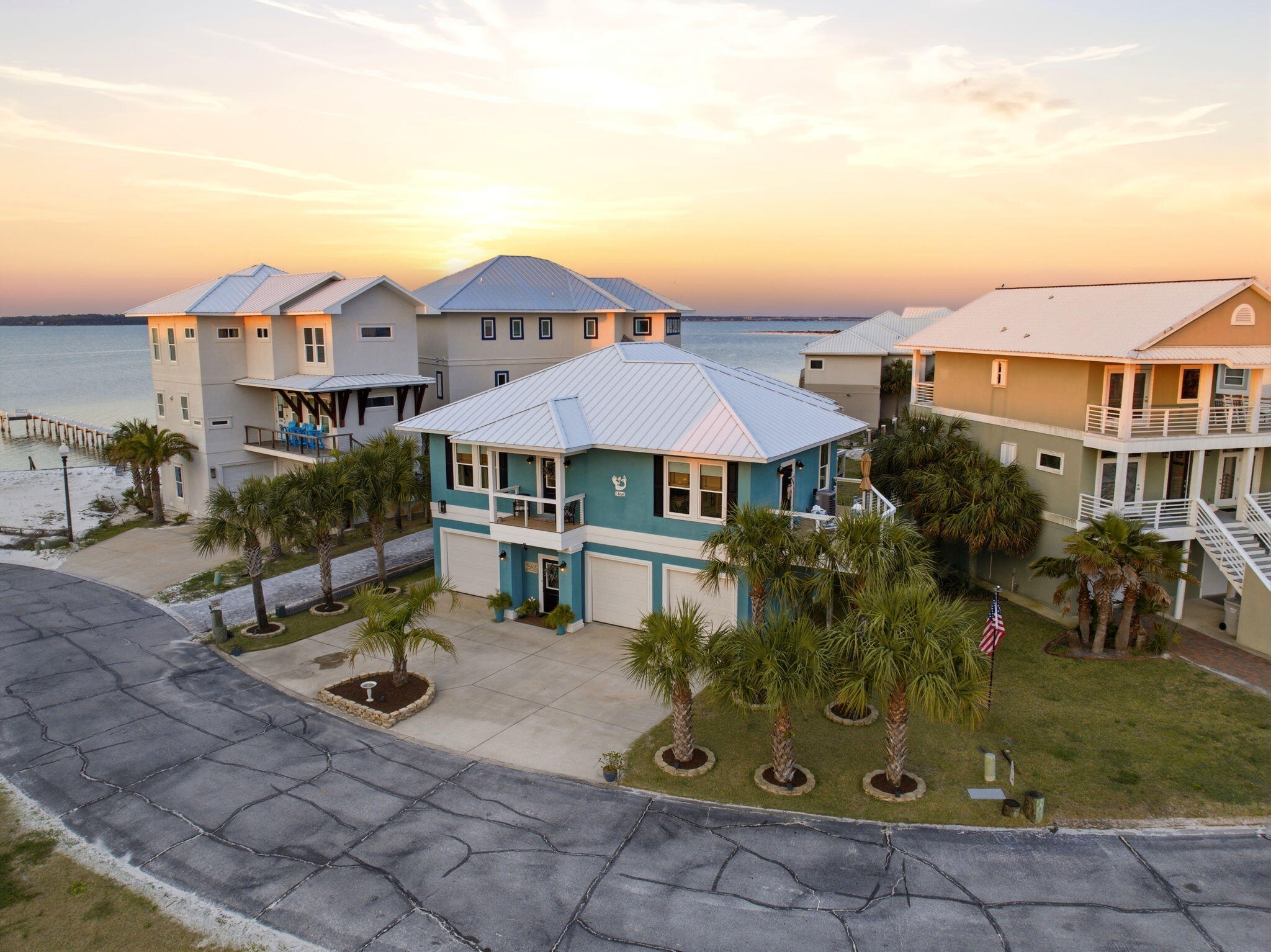 CARIBBEAN ISLES - Residential