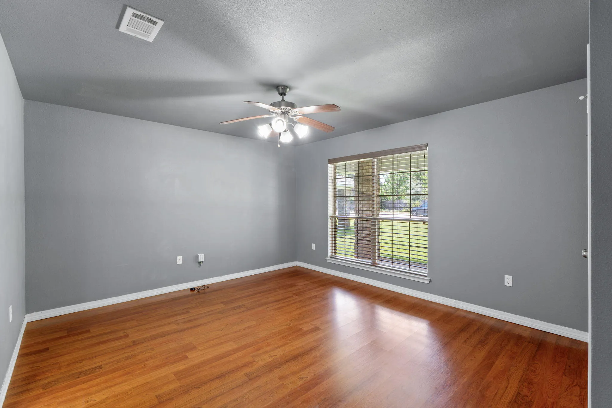 Navarre, Florida 32566, United States, 5 Bedrooms Bedrooms, ,3 BathroomsBathrooms,Residential,Active,199723