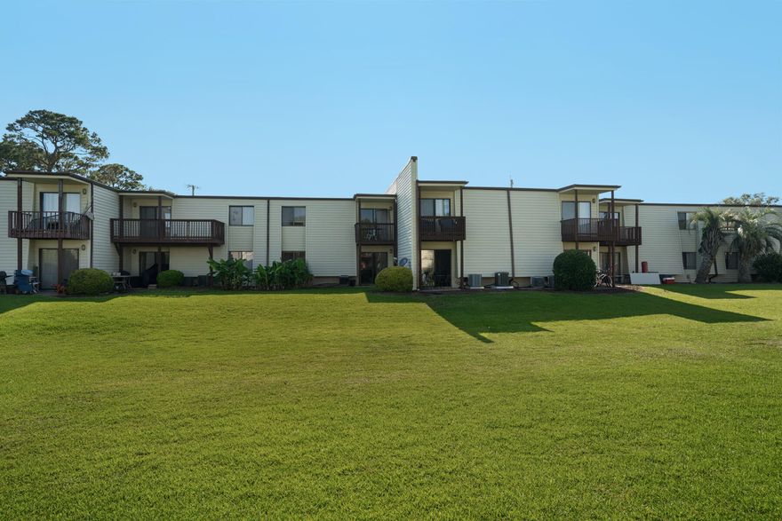 Ideal ''Florida living''! Located at the waterfront Fountainhead Condominiums, this upstairs unit is full of upgrades. From the kitchen cabinets/countertops, bathroom vanity & cabinets to the shower/tub combo with surround tile and glass doors, no details have been left out. Further improvements include new flooring (both LVP & carpet), updated light fixtures/ceiling fan, new refrigerator, and fresh paint throughout. 1.5 miles to downtown Fort Walton Beach, 5 miles to Hurlburt AFB, 8 miles to Eglin AFB, and 2.7 miles to Okaloosa Island! Enjoy sunsets and sunrises from your balcony, hang by the pool, or head down to the docks for fishing and relaxation - the options are endless.