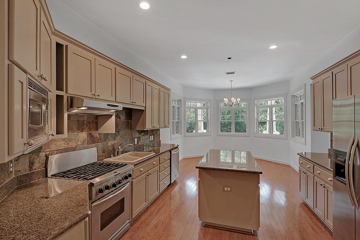 WILD HERON - Residential