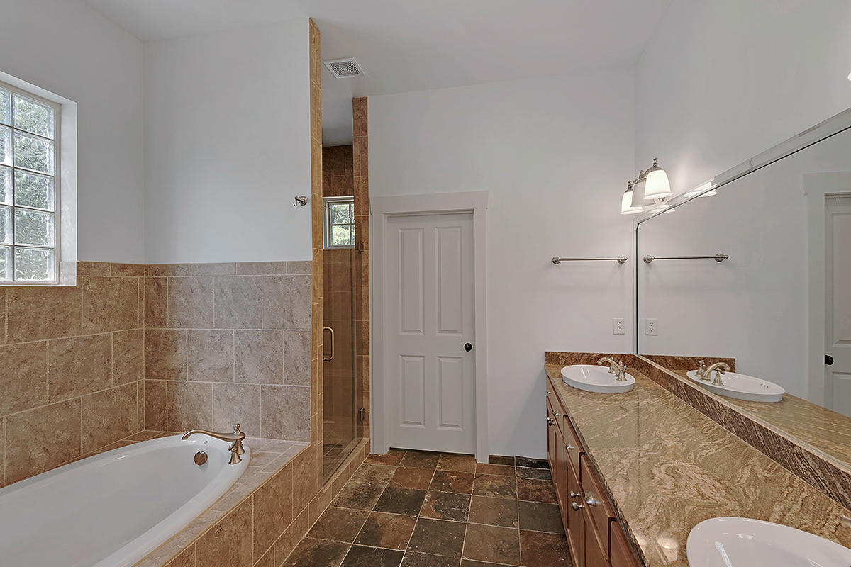 WILD HERON - Residential