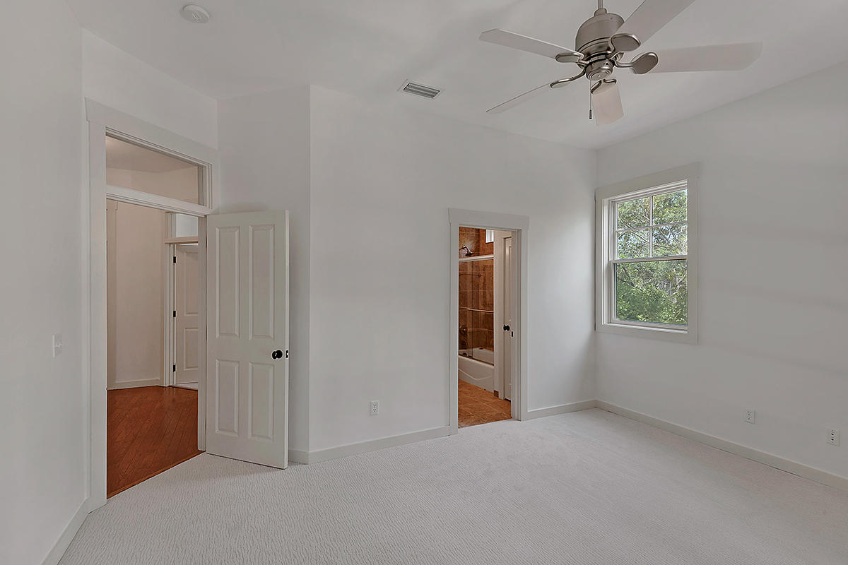 WILD HERON - Residential