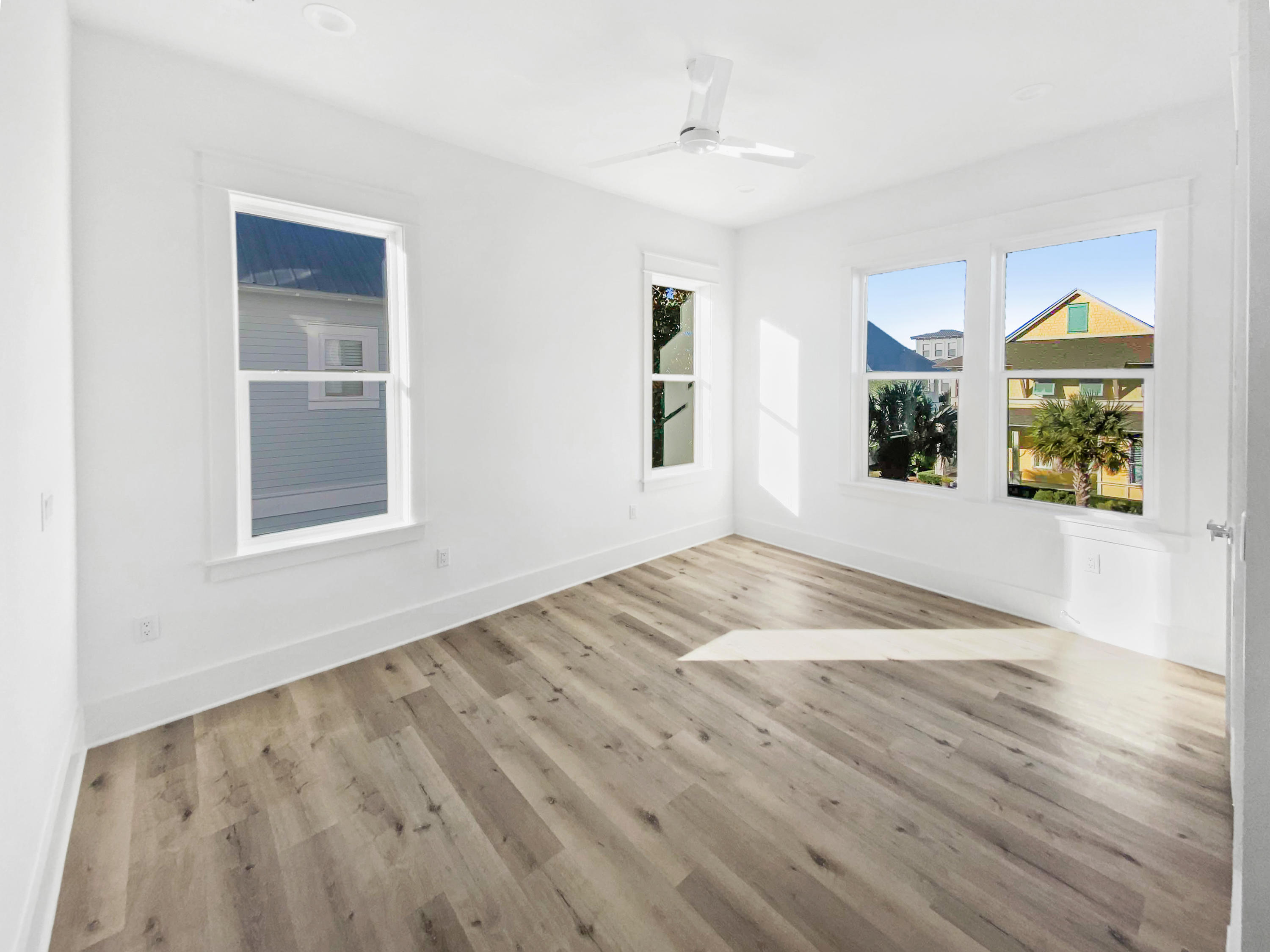 MAGNOLIA DUNE - Residential