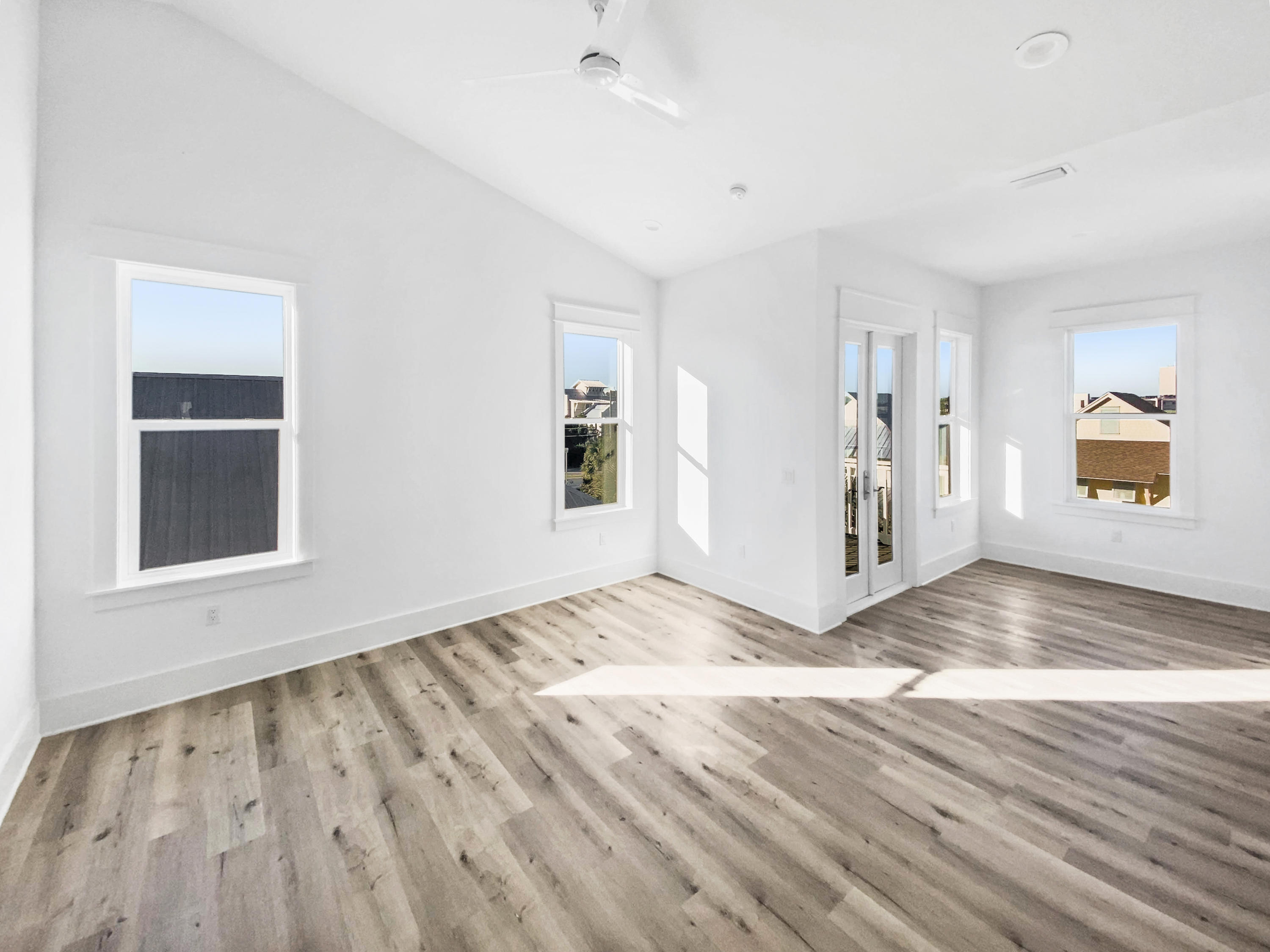 MAGNOLIA DUNE - Residential