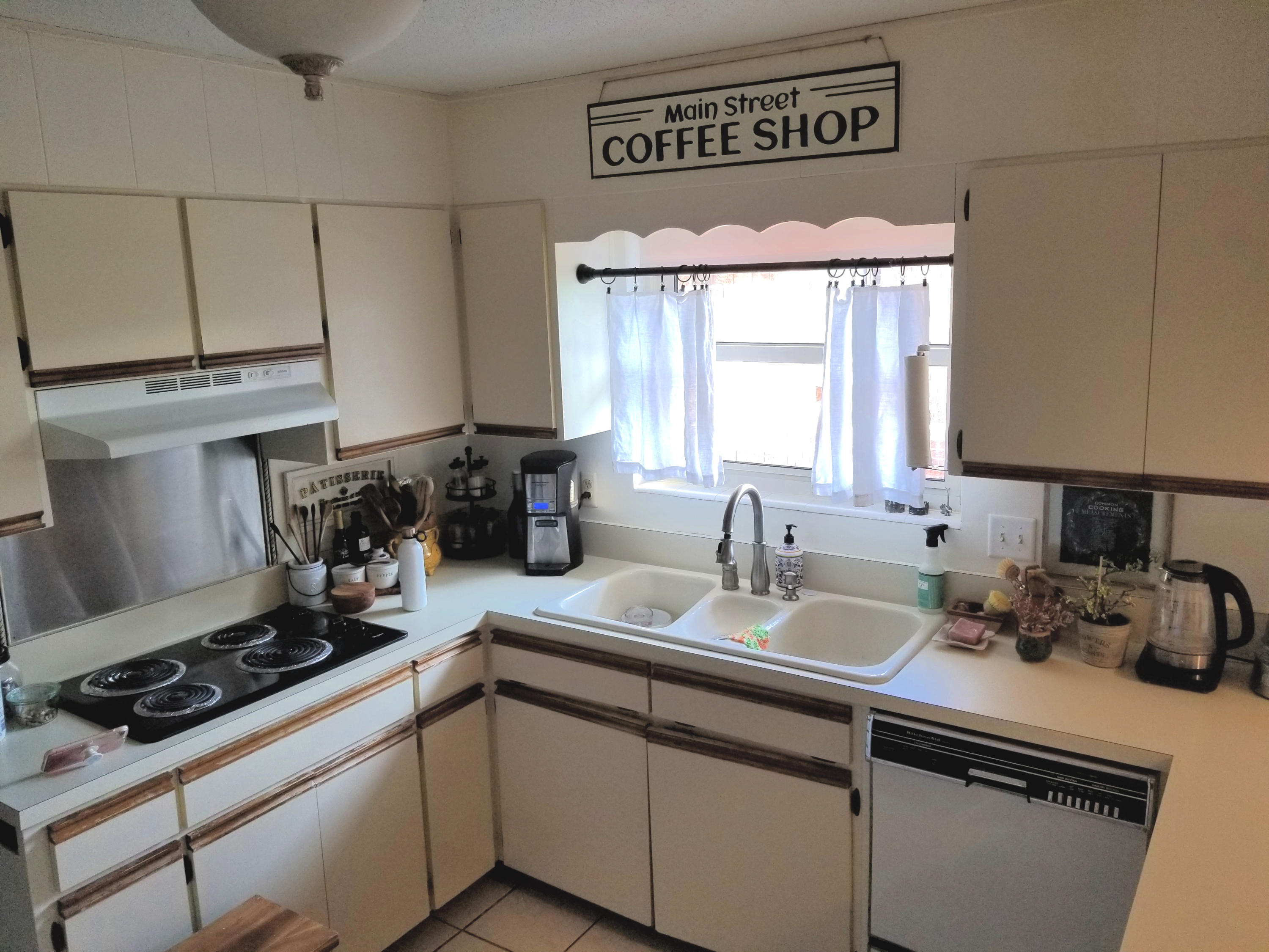 LAKE LORRAINE ESTATES 1 - Residential