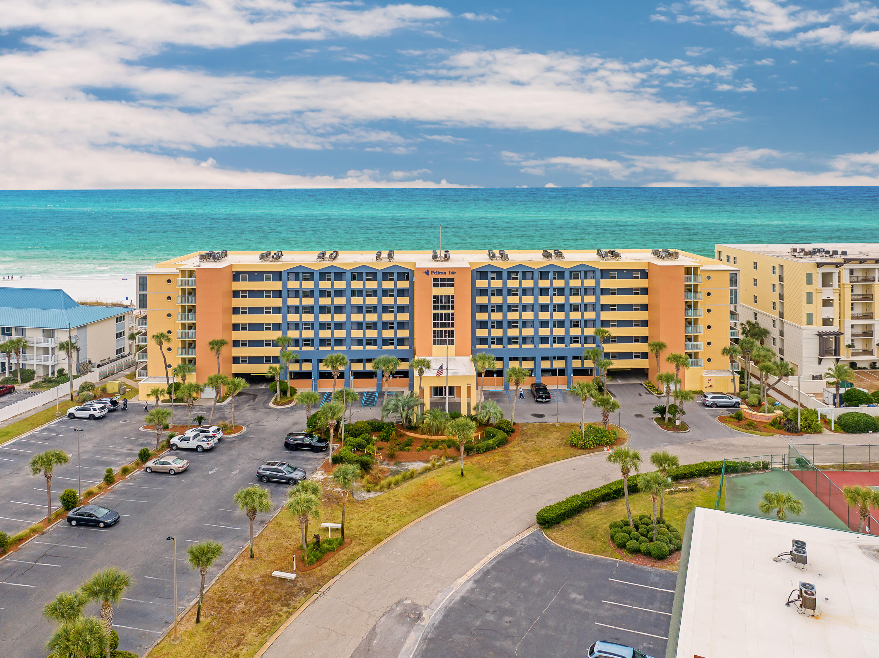 PELICAN ISLE - Residential