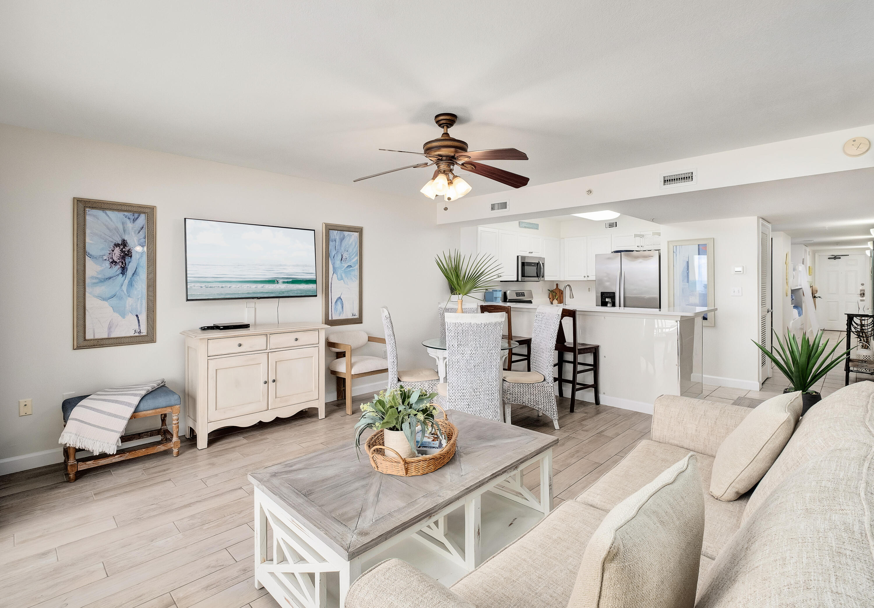 PELICAN ISLE - Residential