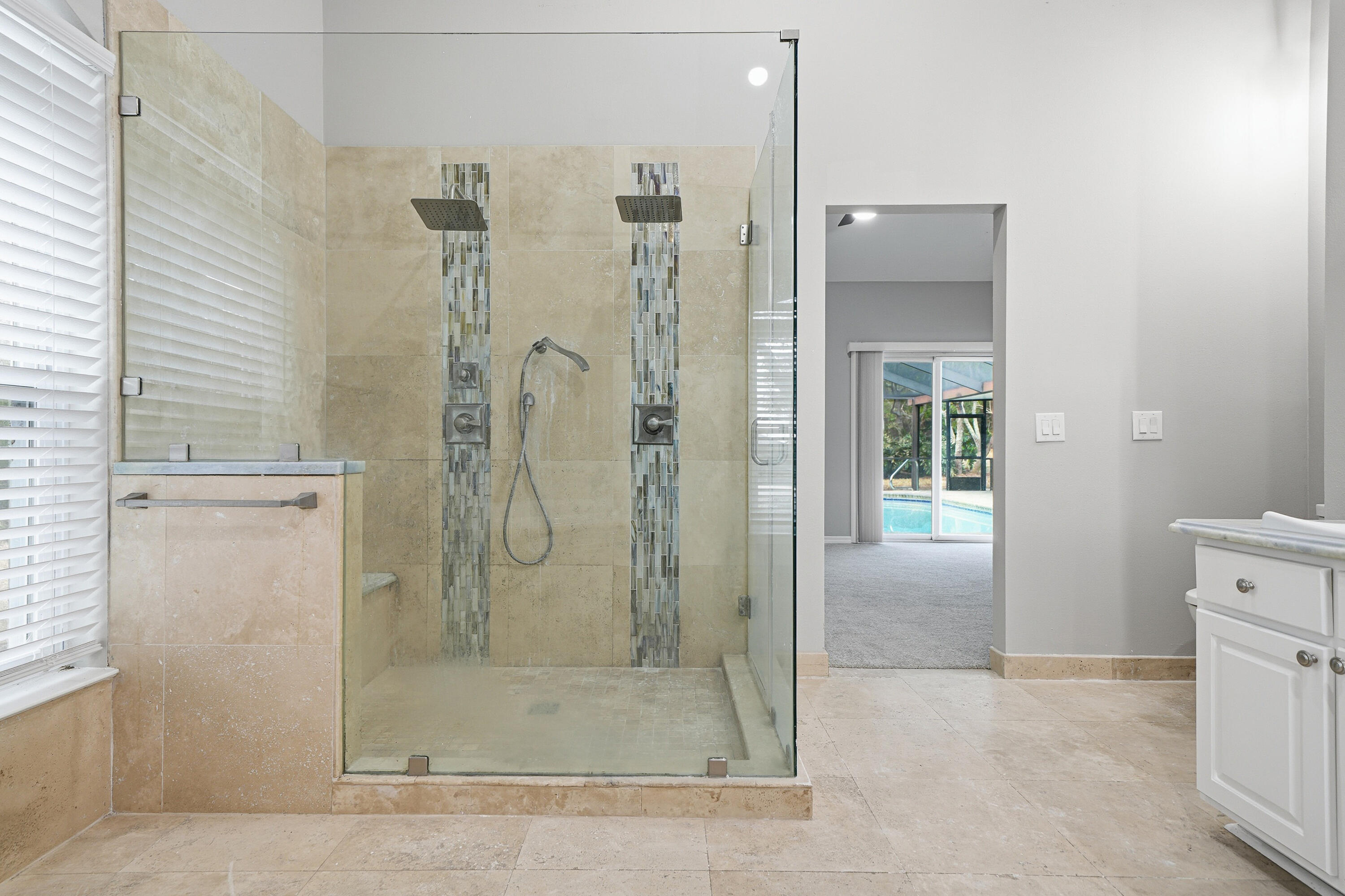 SOUND RETREAT - Residential