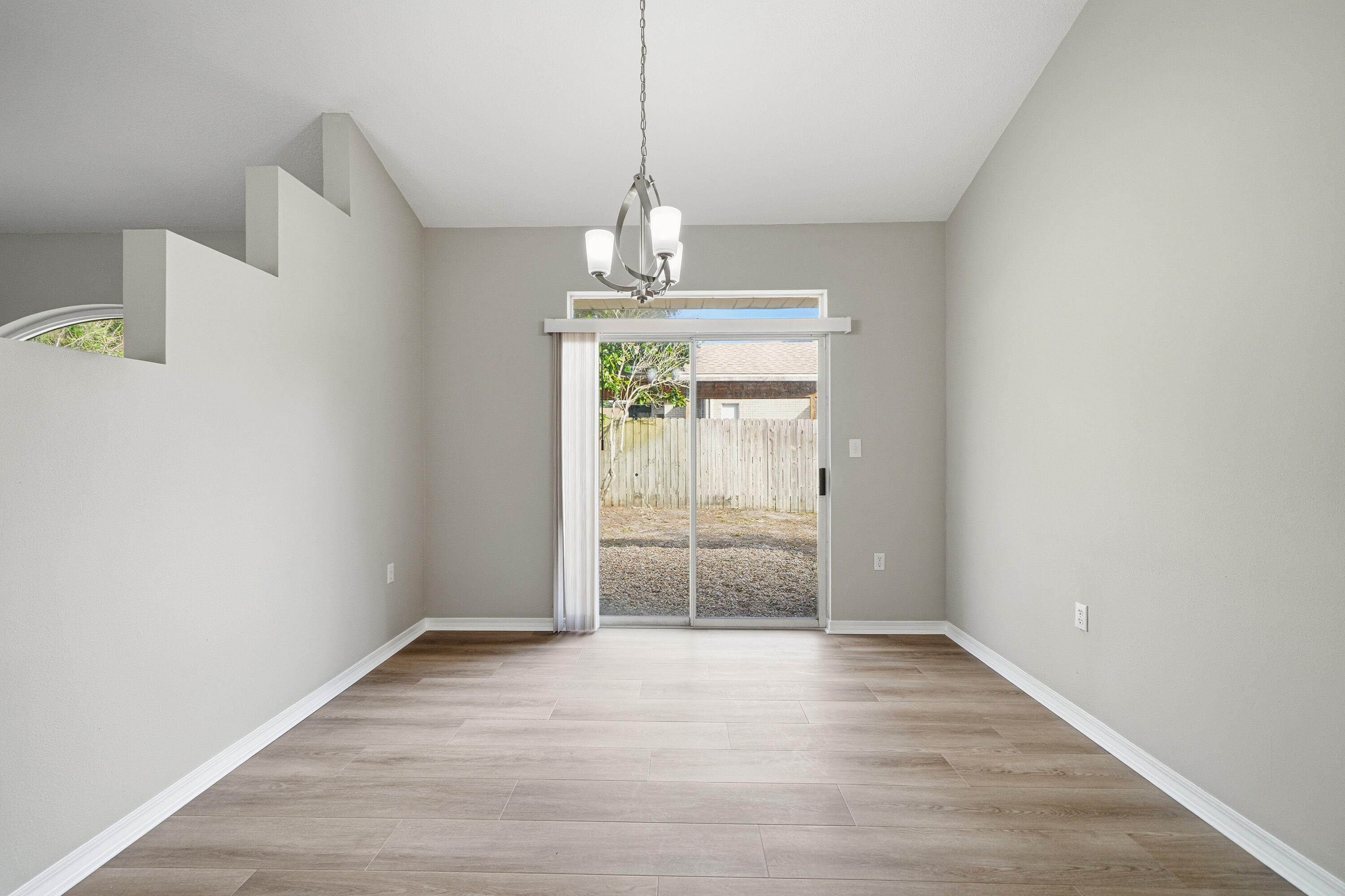 SOUND RETREAT - Residential