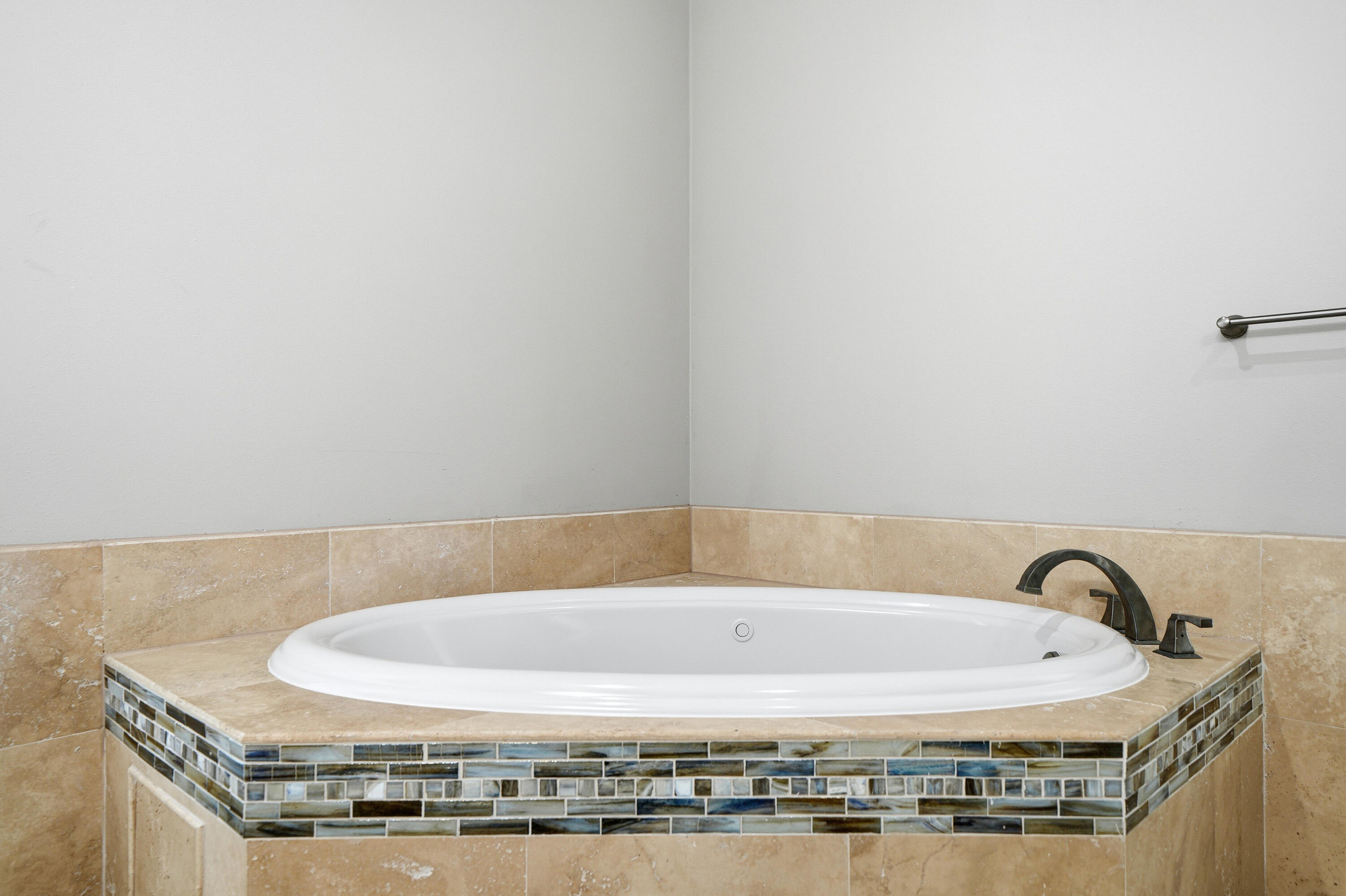 SOUND RETREAT - Residential