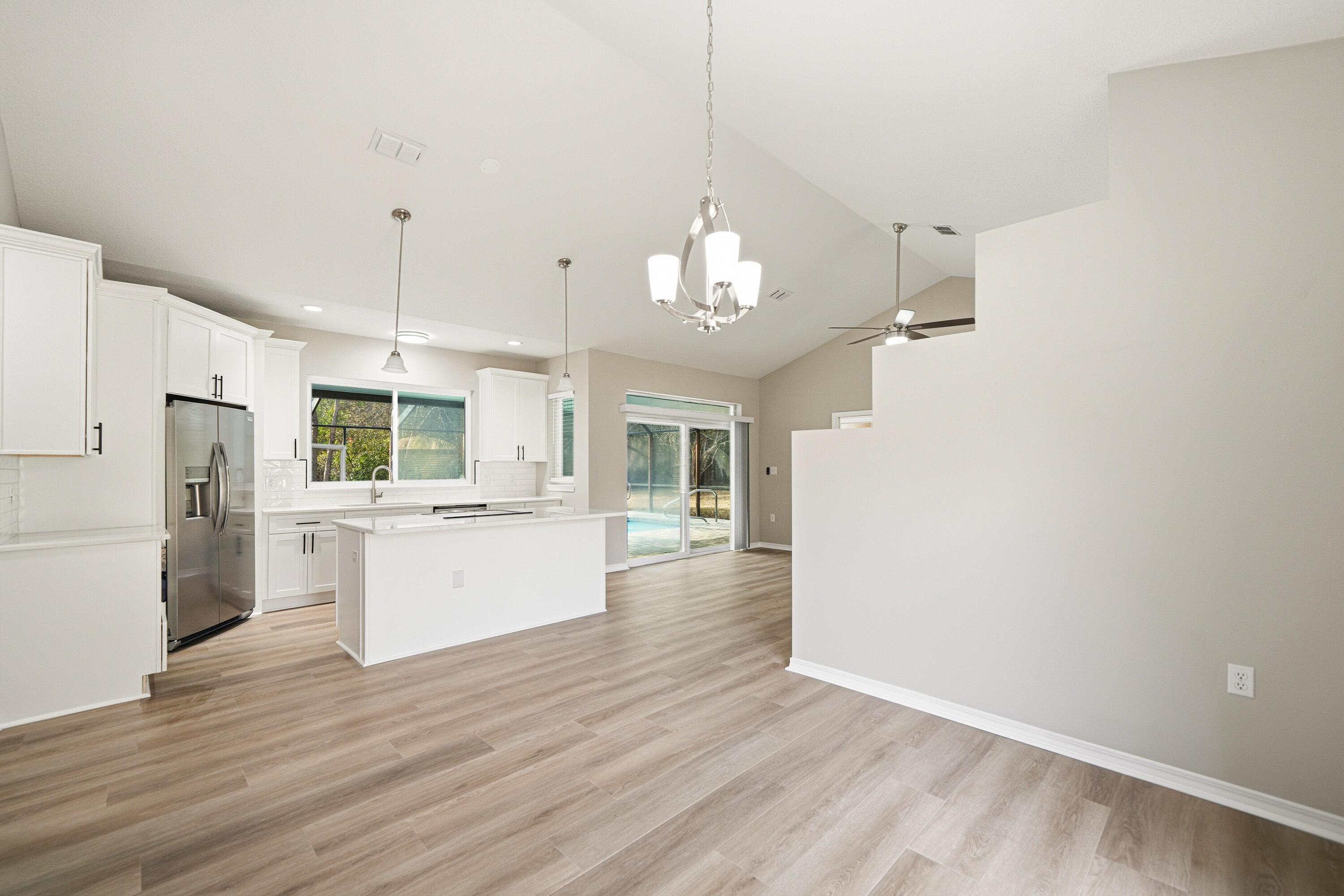 SOUND RETREAT - Residential