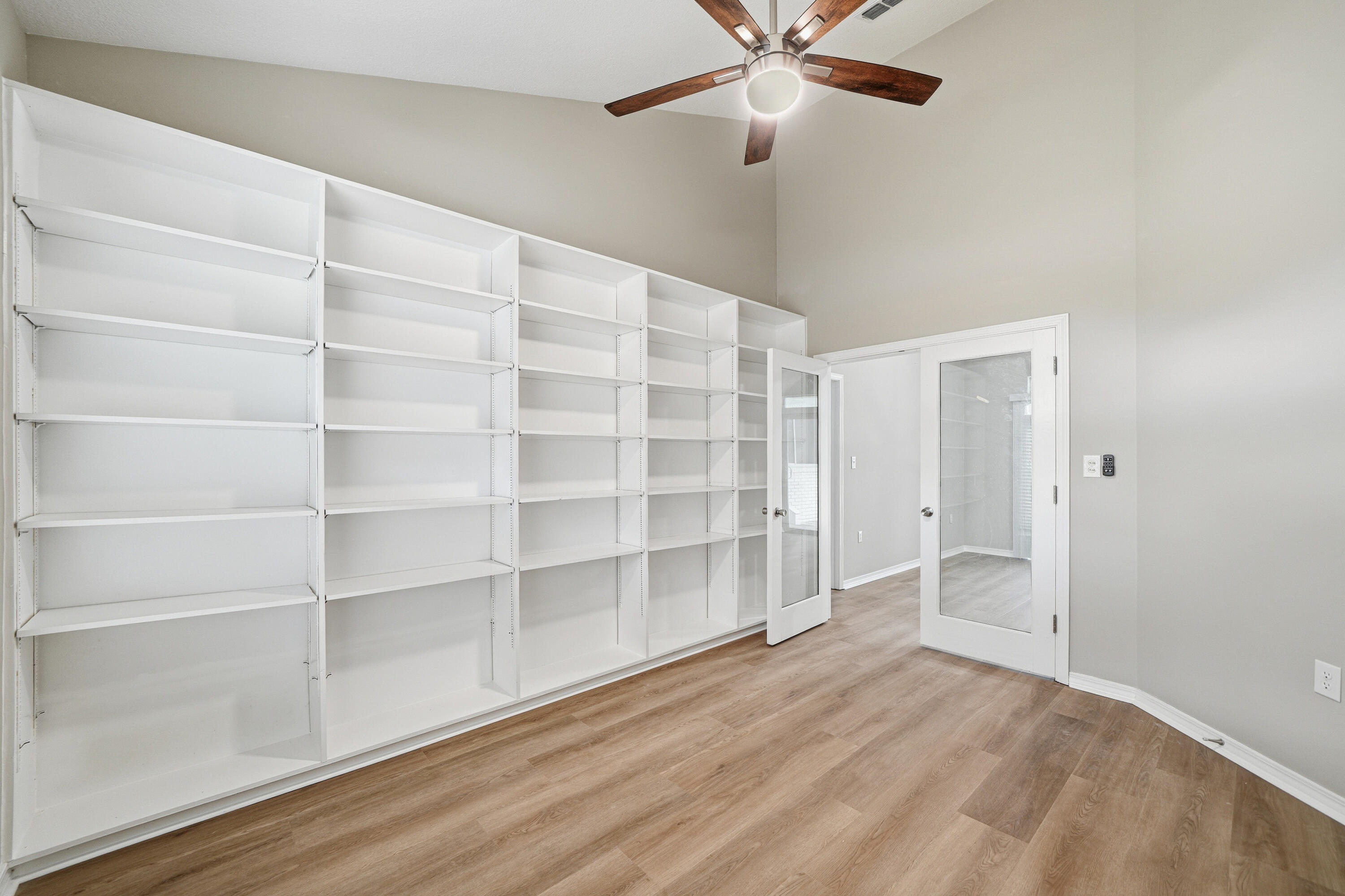 SOUND RETREAT - Residential