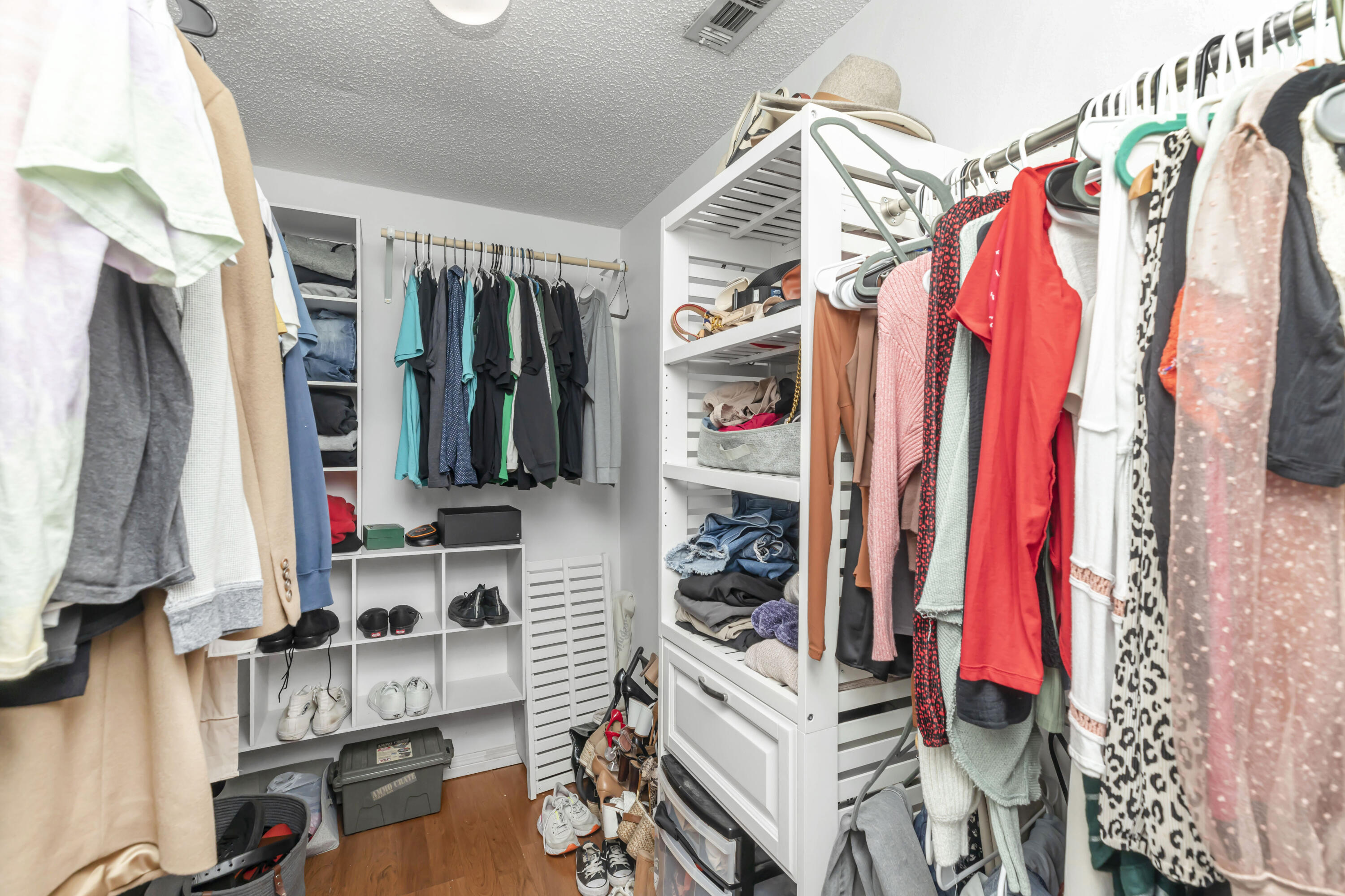 ROANOKE VILLAGE S/D - Residential